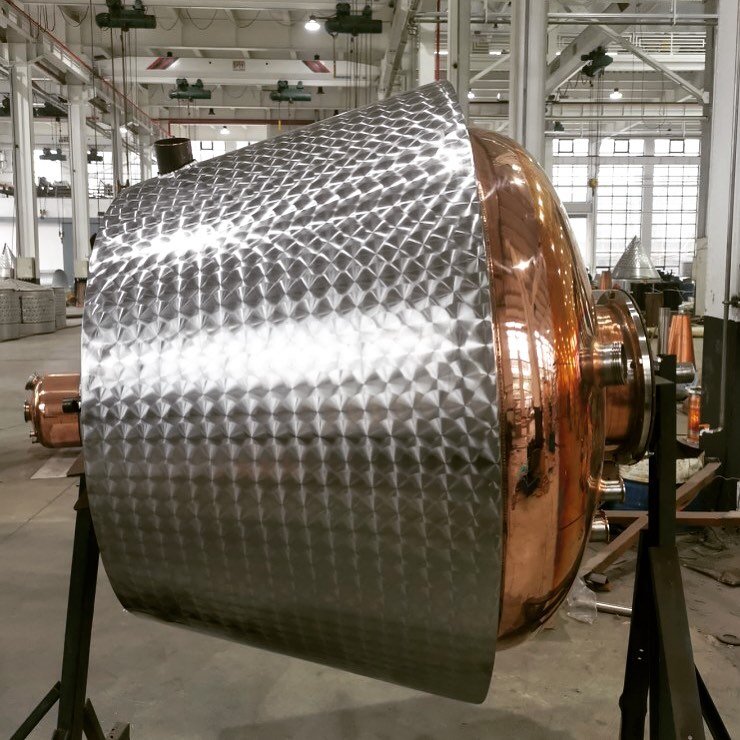 Here it is! In production. Our 500l pot still, soon to arrive. What a beauty! Exciting times. #malm&ouml;gin #sk&aring;nskgin #svenskgin #gin #upcoming #malm&ouml; #beautiful #thisisgin