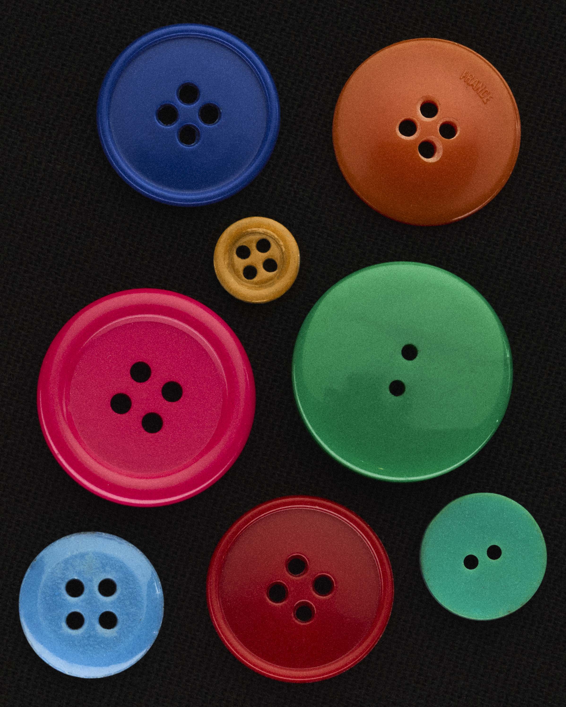 251217_PIGMA_DE_FIL_EN_AIGUILLE21883_BOUTONS_BASE BD.jpg