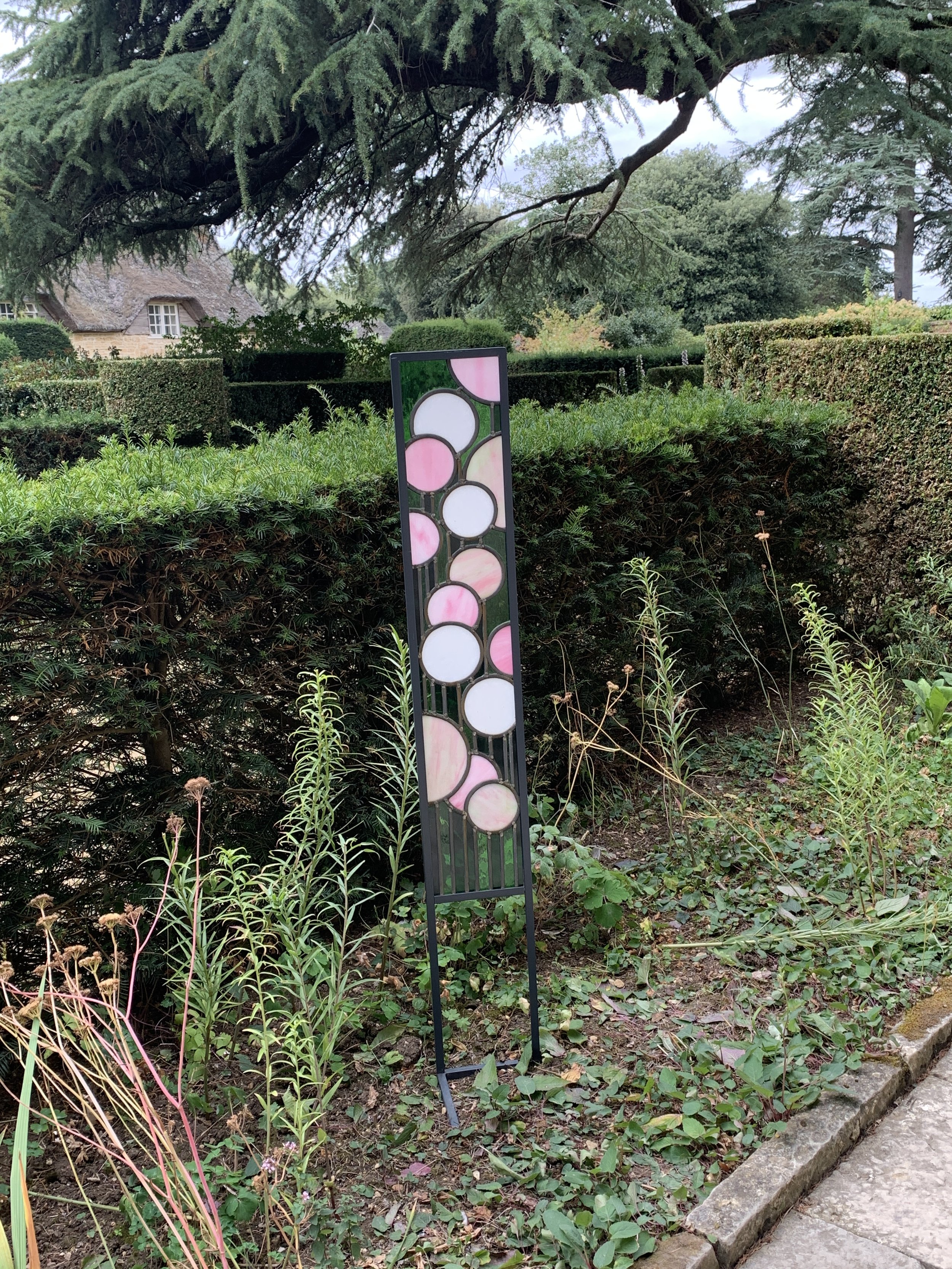 Ellie-Drake-Lee_Glass-Garden-Art-Pink-and -white-circles-tall.jpg
