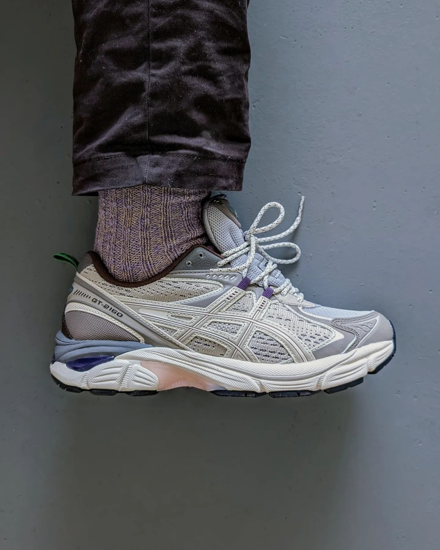 The latest review from @riblets1218 features the @w00dw00d x @asics_sportstyle GT-2160. Head over to our website to check it out #epsilonmagazine
