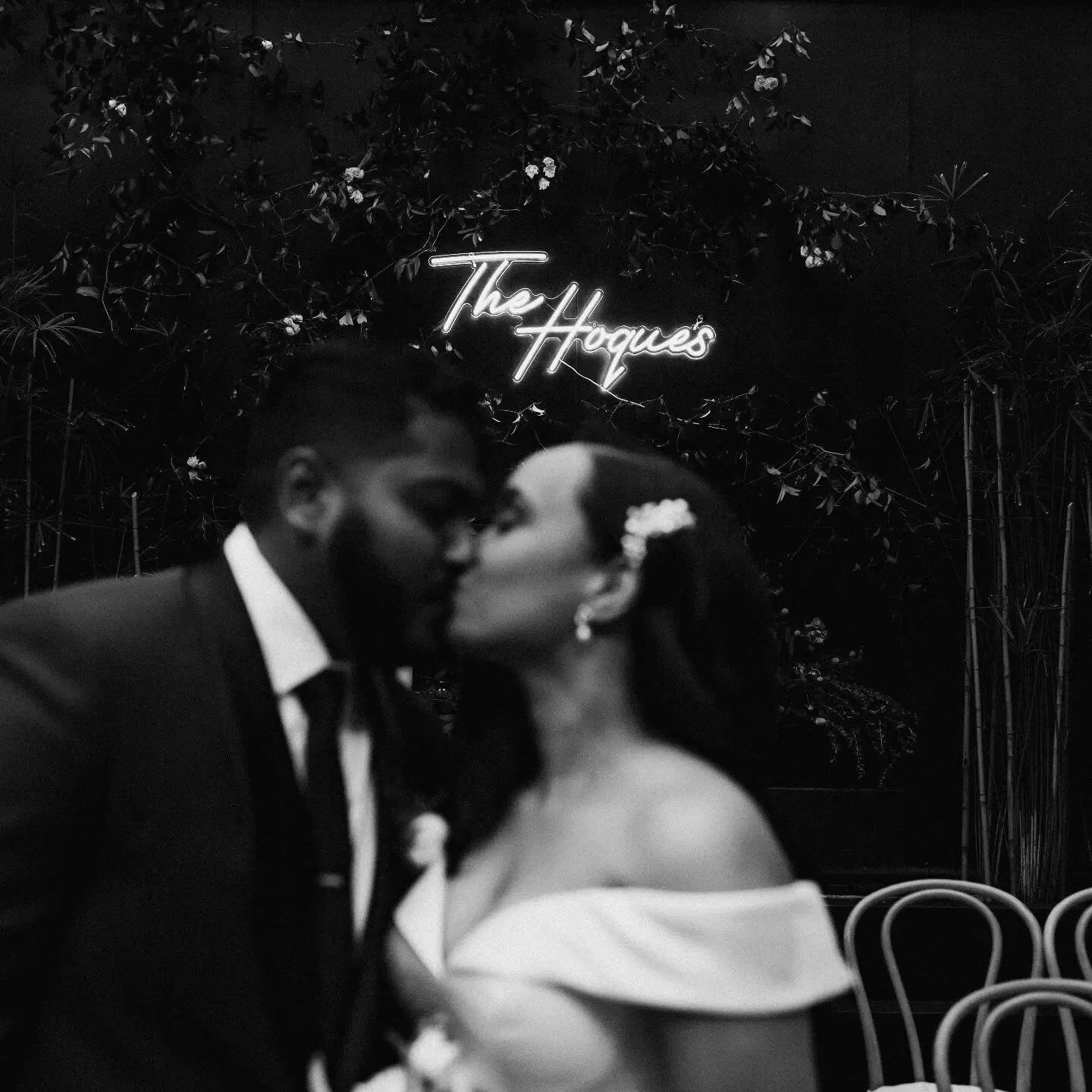 Added a few favorite shots from @k8tlynash and Moey's September wedding at @thefoundrylic 
@redfieldphoto