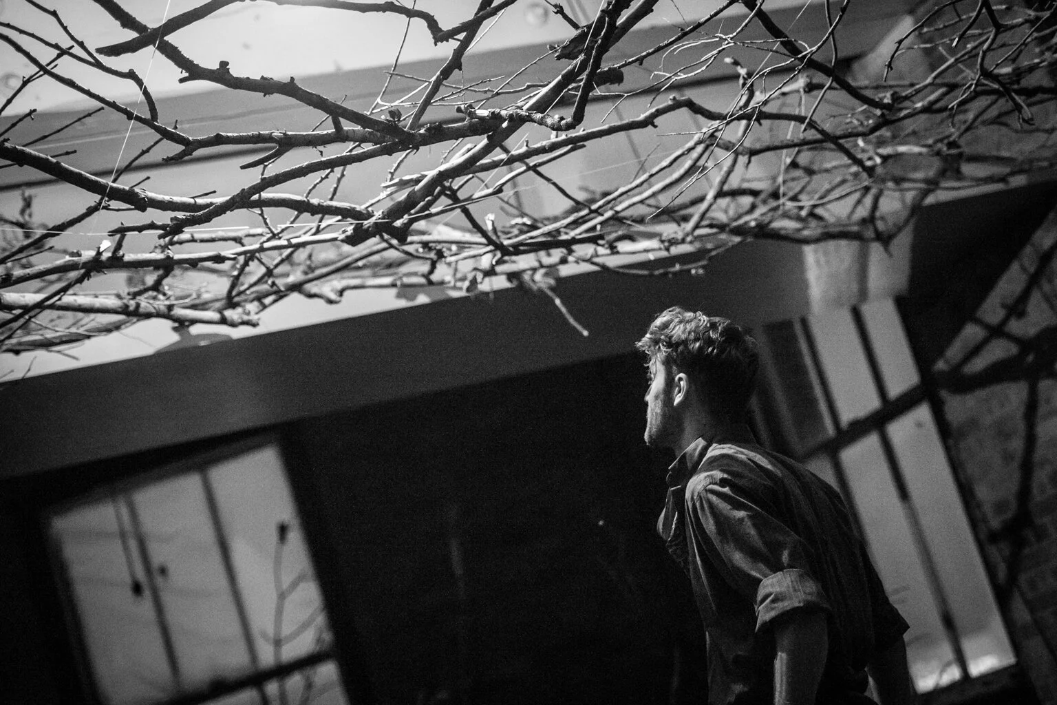 Cymbeline. The Waking Theatre. Immersive staging in a Chicago warehouse. Walker Thisted (Design), Barbara Little (Costumes), Rachel Watson (Props), Daniel Chapman (Lighting). Photo by Sebastian Orr.