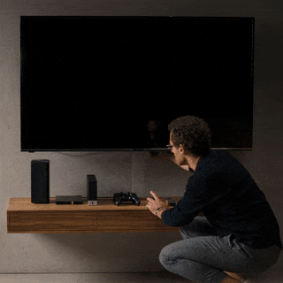 LG_OLED_M3_Wired_Perfection_230906_AGENCY_PIE_V2-ezgif.com-optimize.gif