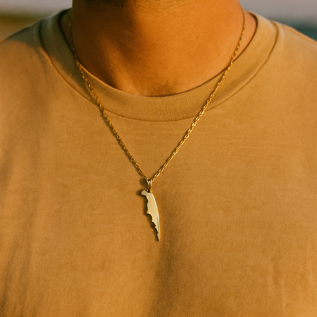 the-hook-necklace-man