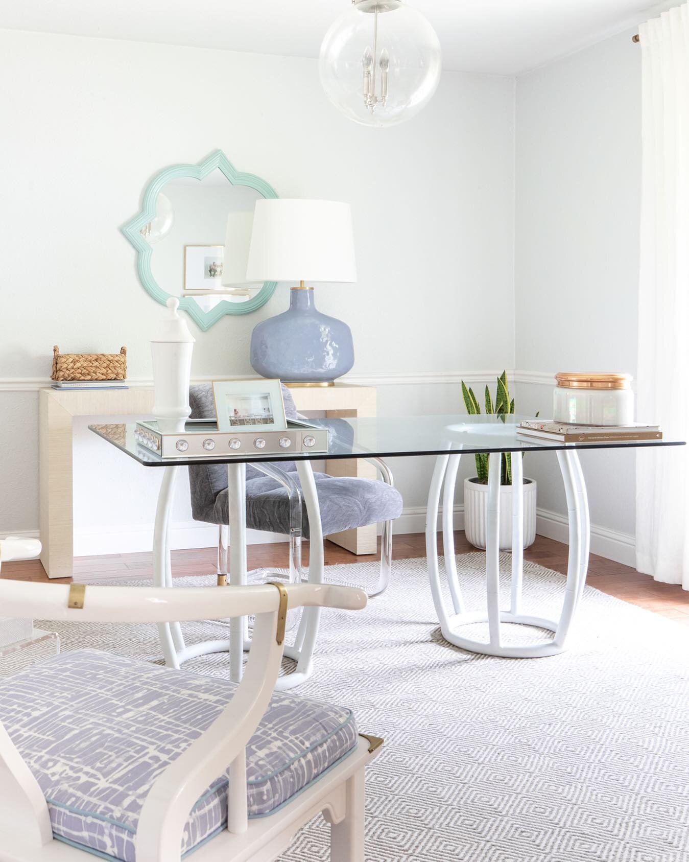 In love with lavender lately! Photo:// @mandymcgeathphoto  #homeontheview &bull;
&bull;
&bull;
&bull;
&bull;
&bull;
&bull;
&bull; #workfromhomelife#homeofficeinspo#homeofficegoals#homeofficedecor#homeofficespace#homesoflakehighlands#lakehighlandshome