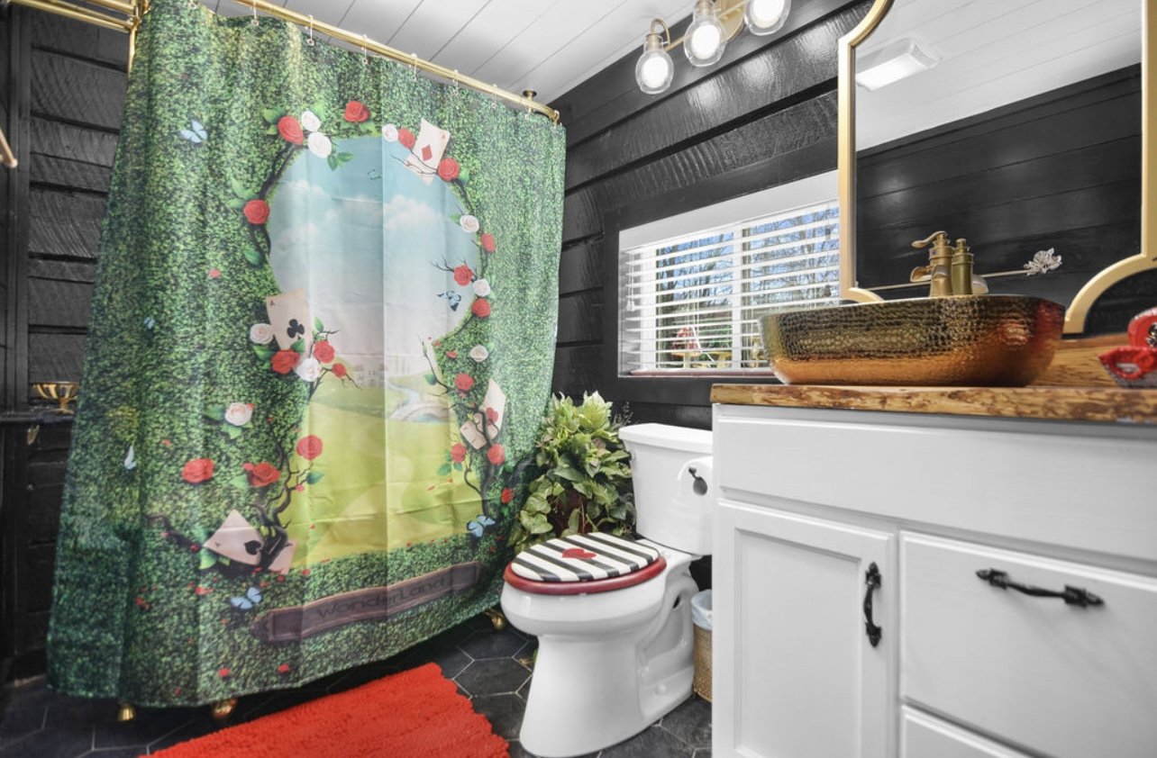 Magical Mountain Resorts Alice's Queen Cottage Bathroom 1.jpg