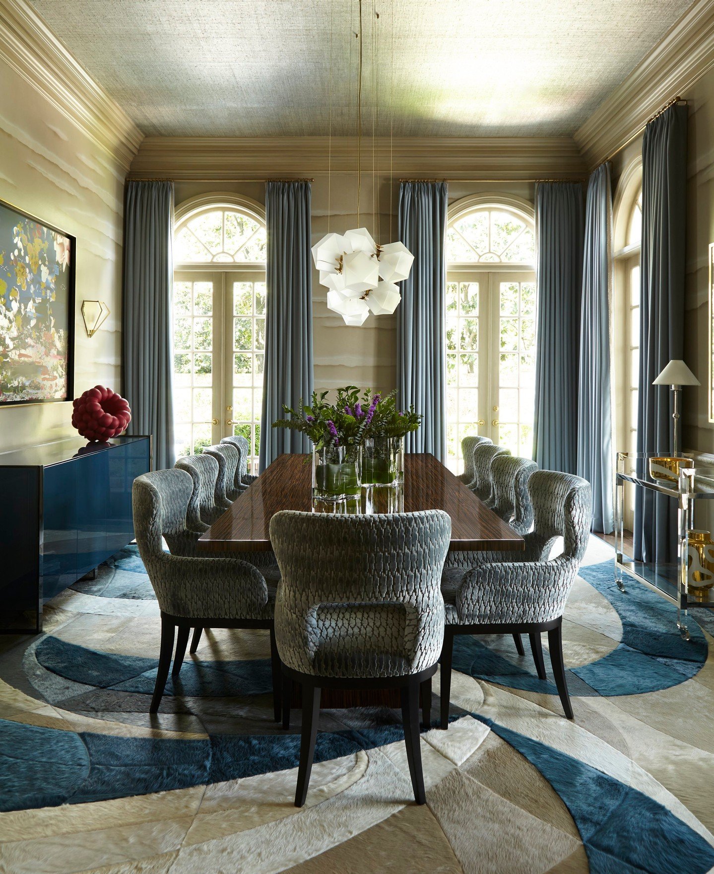 A #lookback at a favorite formal dining room we've done... our team touched nearly every space across this home. Built in the 90s, now ready for the next several decades.

Interiors: @chandoscollective 
Photographer: @kmephotographer

#CustomHomeBuil