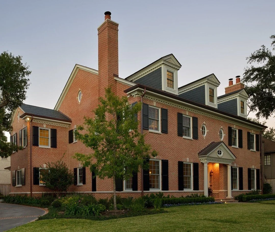A Georgian-style home meant to last generations, with quality construction to ensure its timeless strength and beauty.

Architecture: L Barry Davidson Architects
Photographer: @pablopixo
Landscape: @haxellandscaping

#CustomHomeBuild #LuxuryHomeBuild