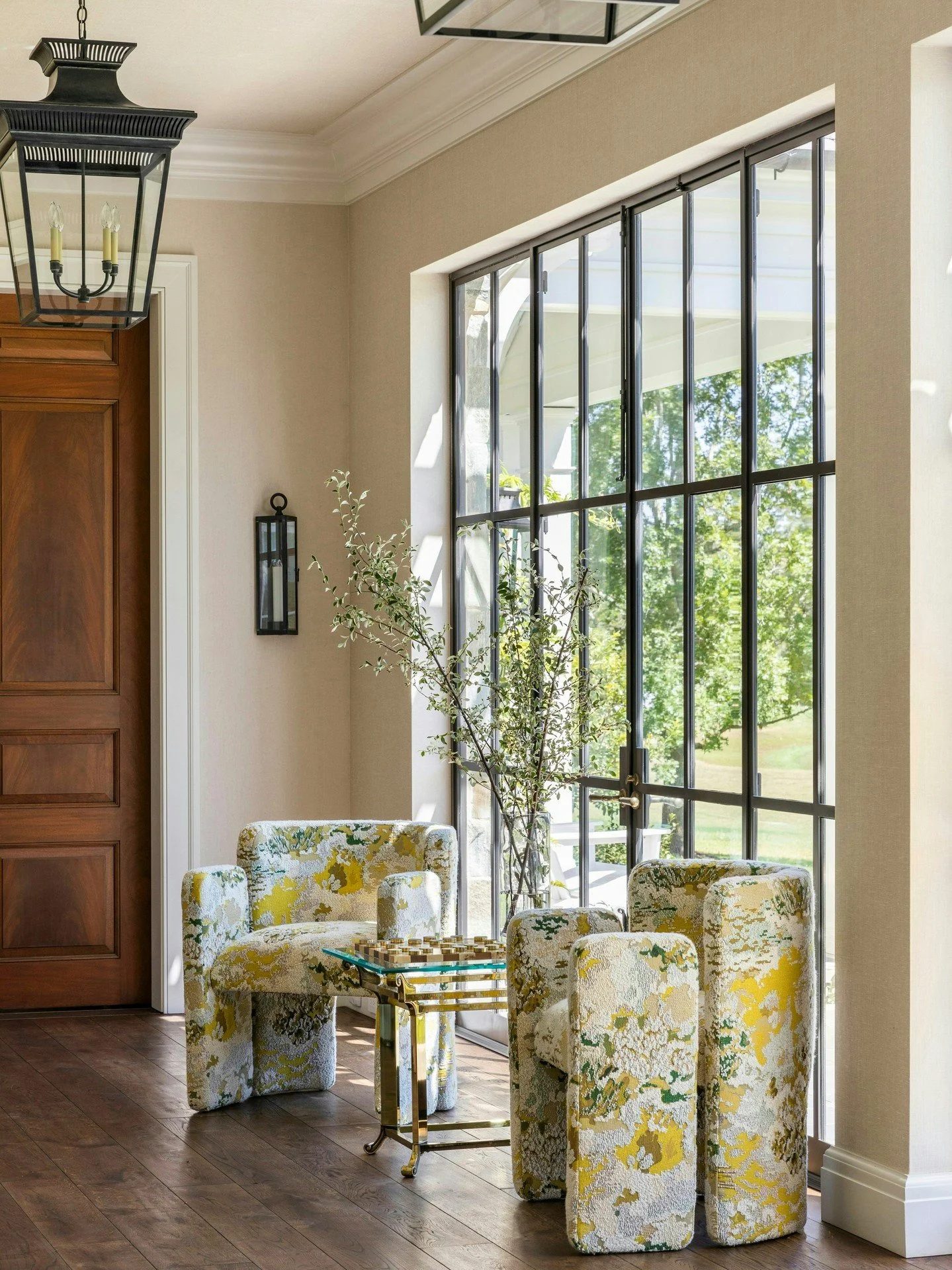 Sometimes the best rooms are the ones you didn't plan for. 

Interiors: @sarahliuzzidesign
Architecture: @reaganandrearchitecture
Landscape: @eauxgram

#CustomHomeBuilder #LuxuryHomeConstruction #FarmhouseInteriors #EquestranLiving #DreamHome #Timele