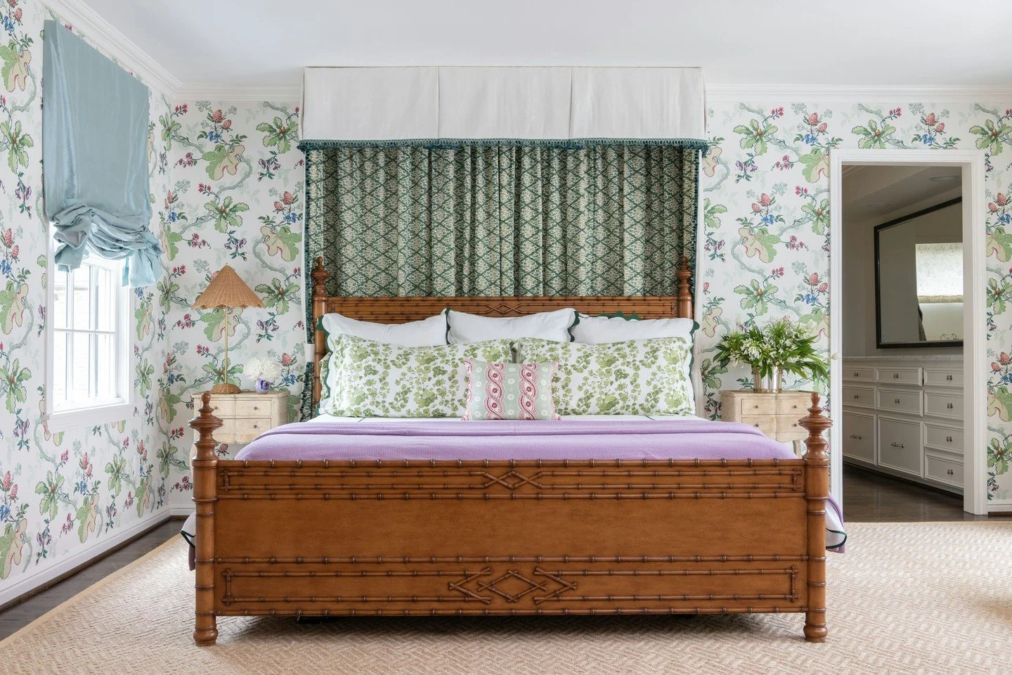 Full renovation of a home built in the 1940s. 

We wanted to honor some of that history by leaving in some charm and letting in more light.

Interiors: @ellaleeinteriors
Architecture: @rogercooner_architect
Photographer: @michaelhunterphoto

#GunnCon