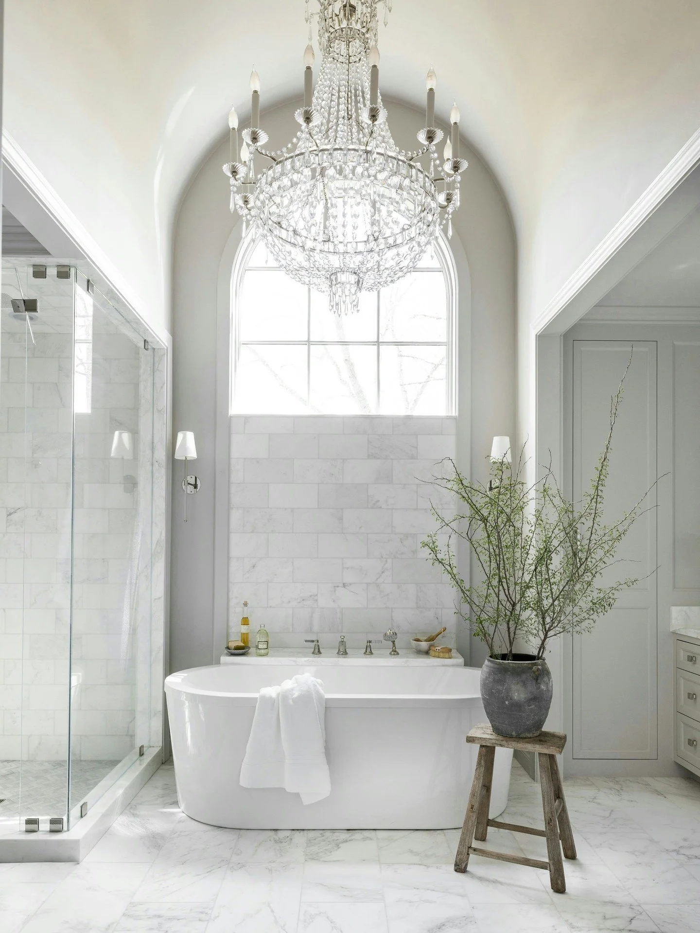 Fine details take bathrooms from pretty to stunning. 

#LuxuryHomes #CustomHomeBuilder #BathroomDesign #SpaLikeBathroom #DreamHome #HomeInspo #GunnConstructionAndBuilding