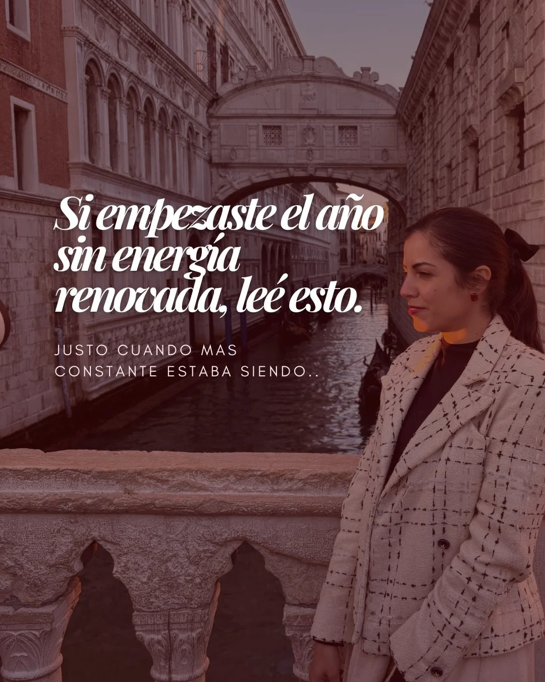 Arrancamos el a&ntilde;o creyendo que vamos a estar llenas de energ&iacute;a nueva.
Motivadas. Claras. Imparables.

Y a veces&hellip; no pasa.

A veces lo que necesit&aacute;s no es empujarte m&aacute;s.
Es darte permiso para frenar, ordenar y elegir