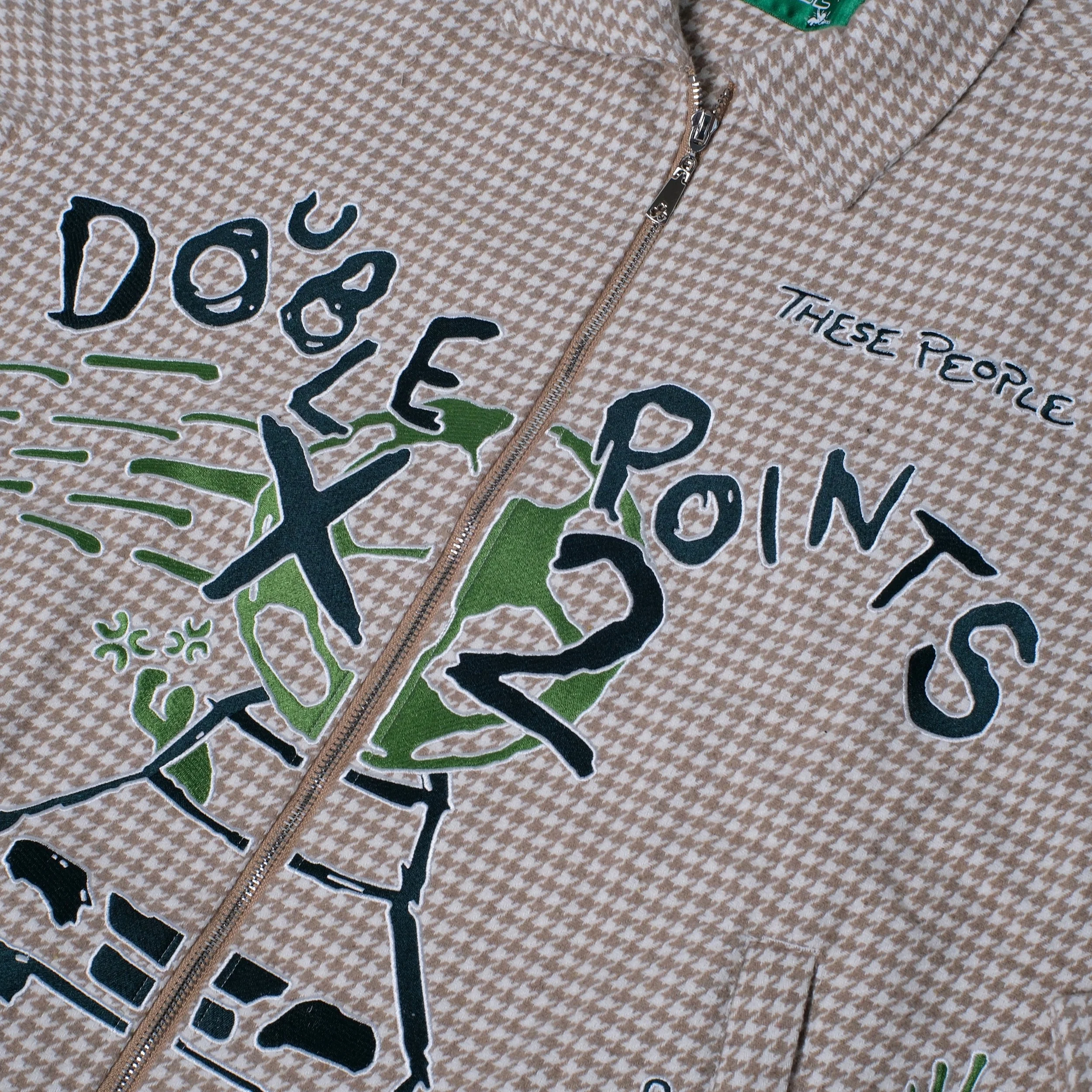 Close Up 1.jpg