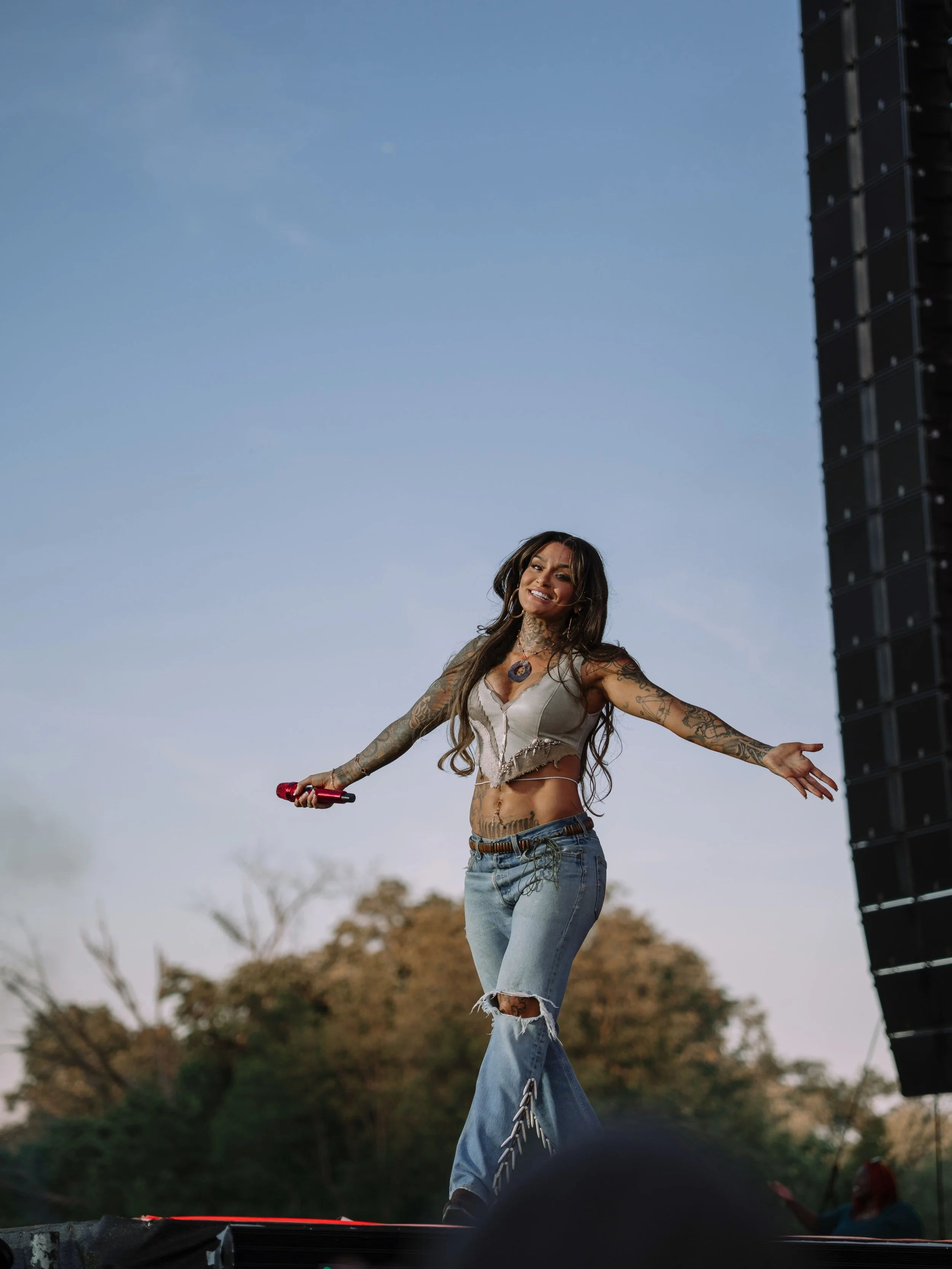Roots Picnic 2026 &bull; Day 2 
@rootspicnic @kehlani @erykahbadu @wale @mariahthescientist @djjazzyjeff @funkflex
&bull;
&bull;
&bull;
&bull;
&bull;
#rootspicnic #erykahbadu #kehlani #mariahthescientist #rootspicnic2026