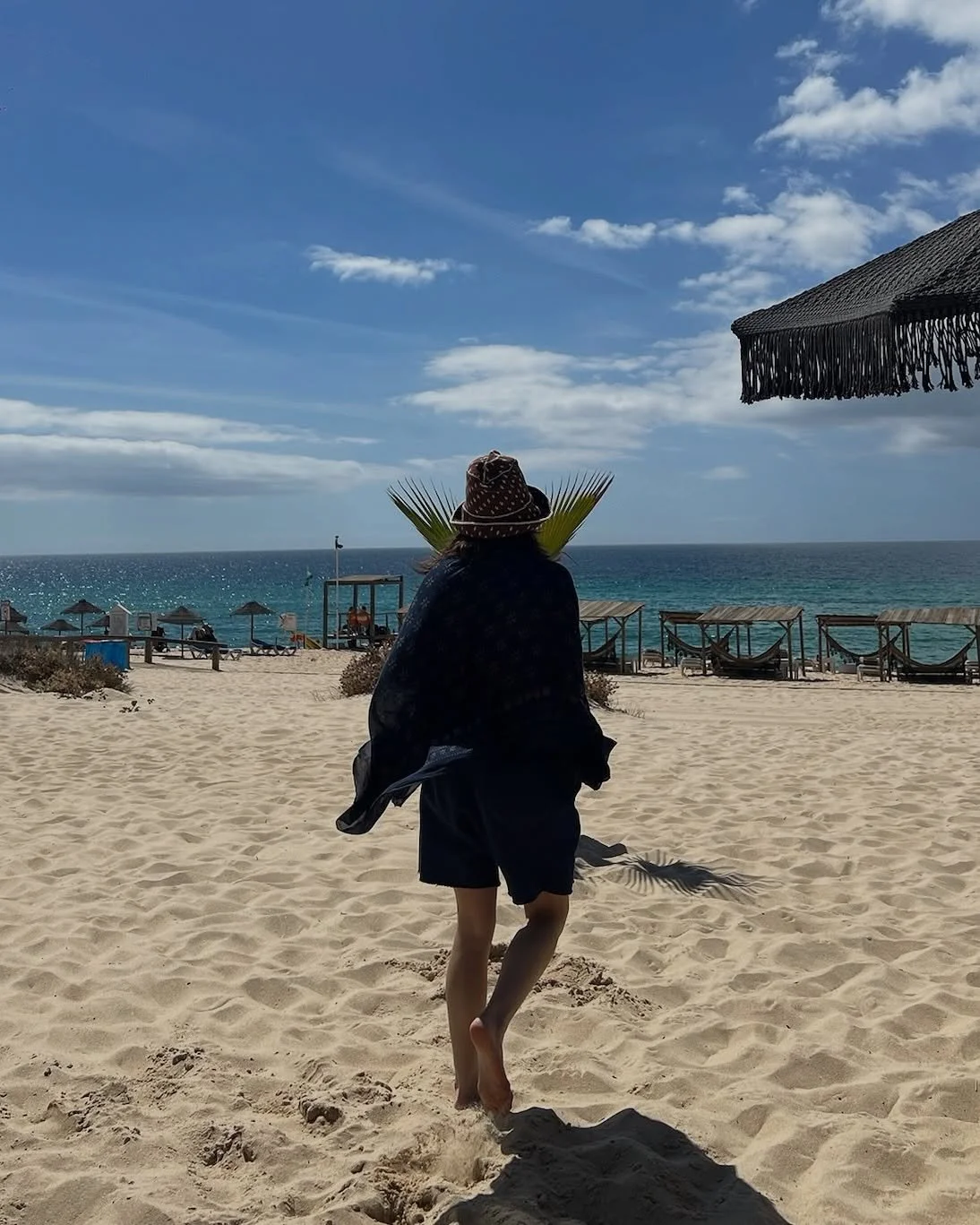 the camera roll is still traveling
🐒🙂&zwj;&harr;️🍤