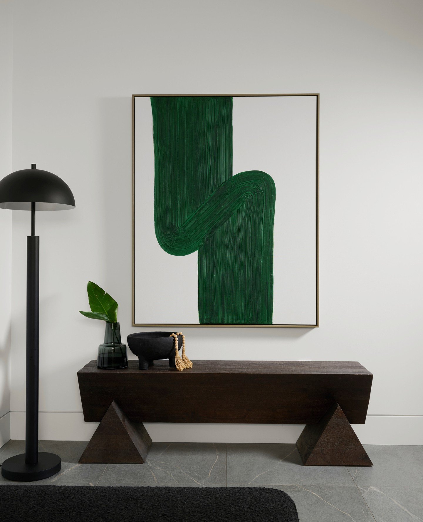 Art doesn&rsquo;t just decorate a room&mdash;it defines it. Whether bold or minimal, the right piece brings soul, story, and a sense of presence that transforms any space into something unforgettable. 
*
*
Design: @bluedesignstudio.ca
📸 @alexlukey
@