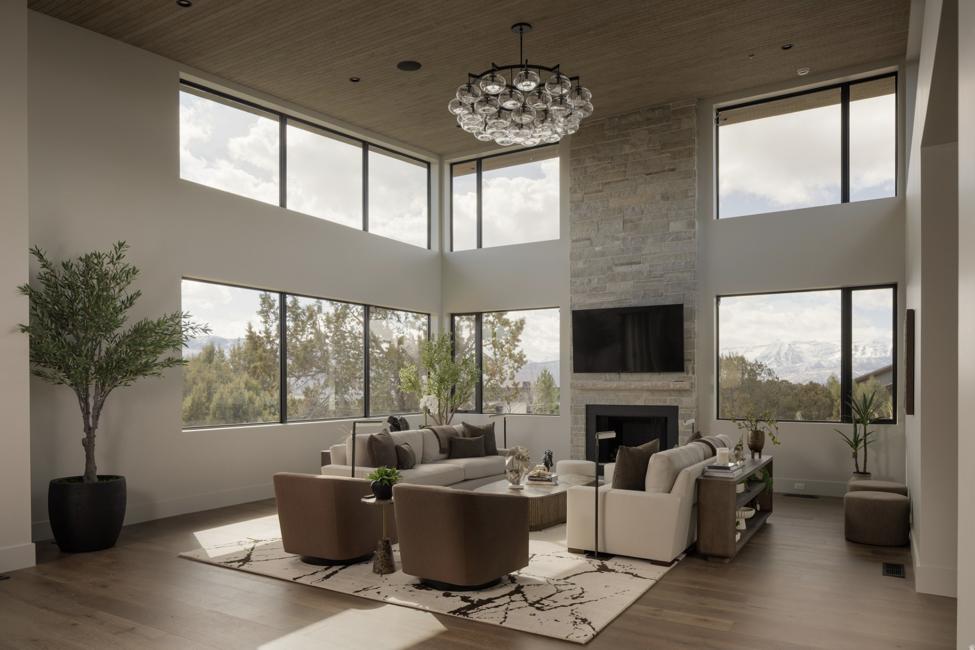 Red-Ledges-147-Family-Room.png