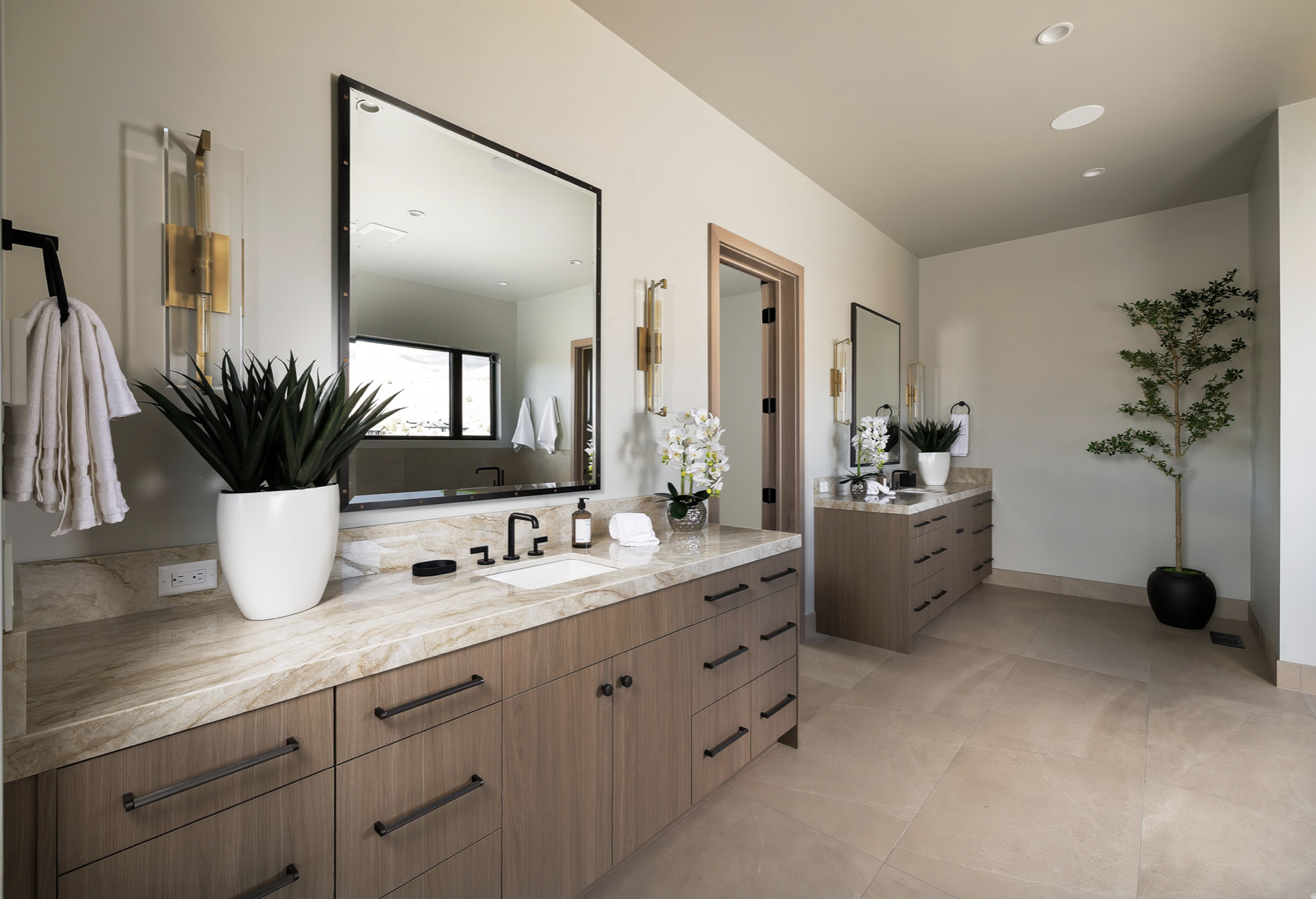Red-Ledges-147-Primary-Bath.png