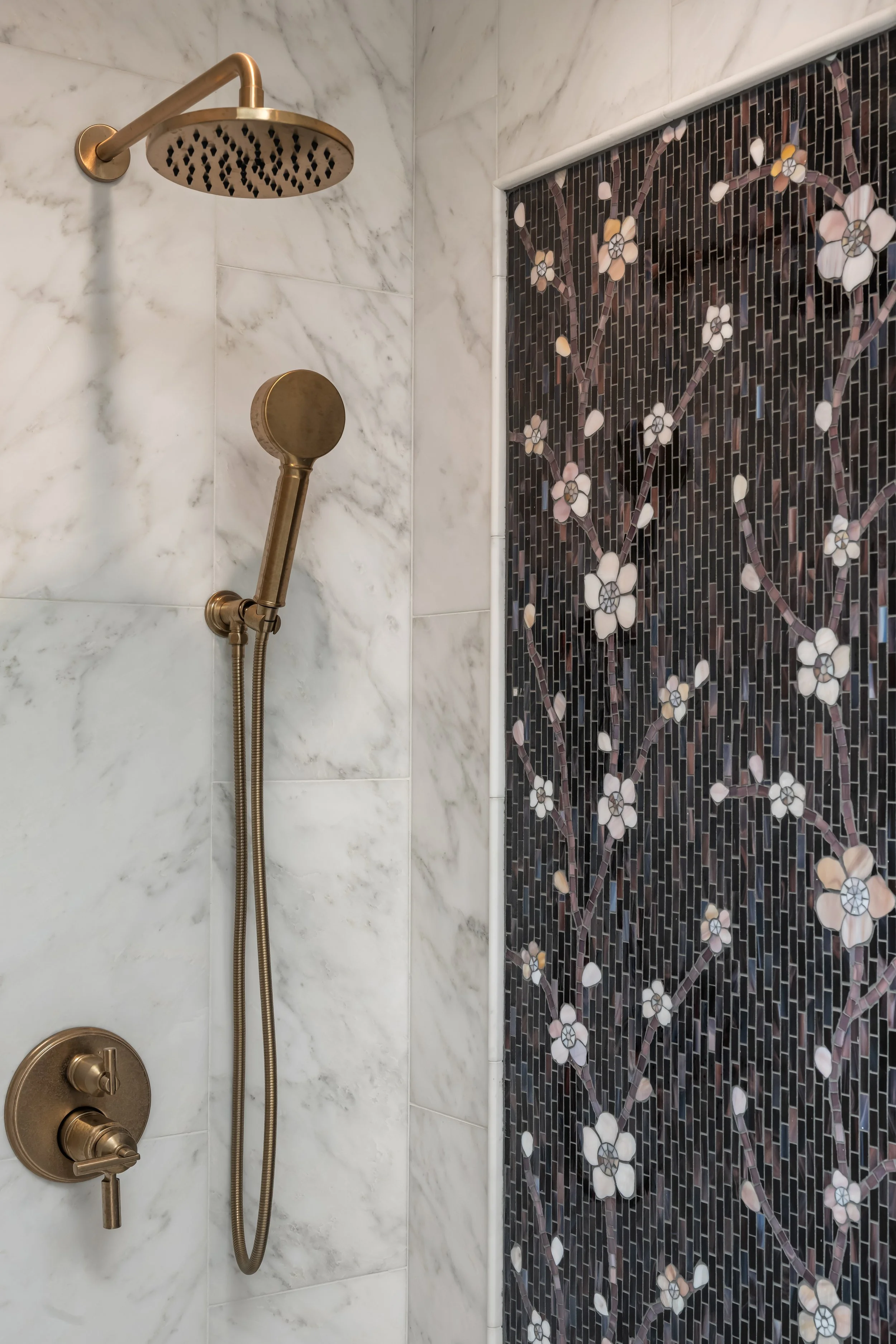 Los-Altos-Transitional-Bathroom-Shower-Tile.JPG