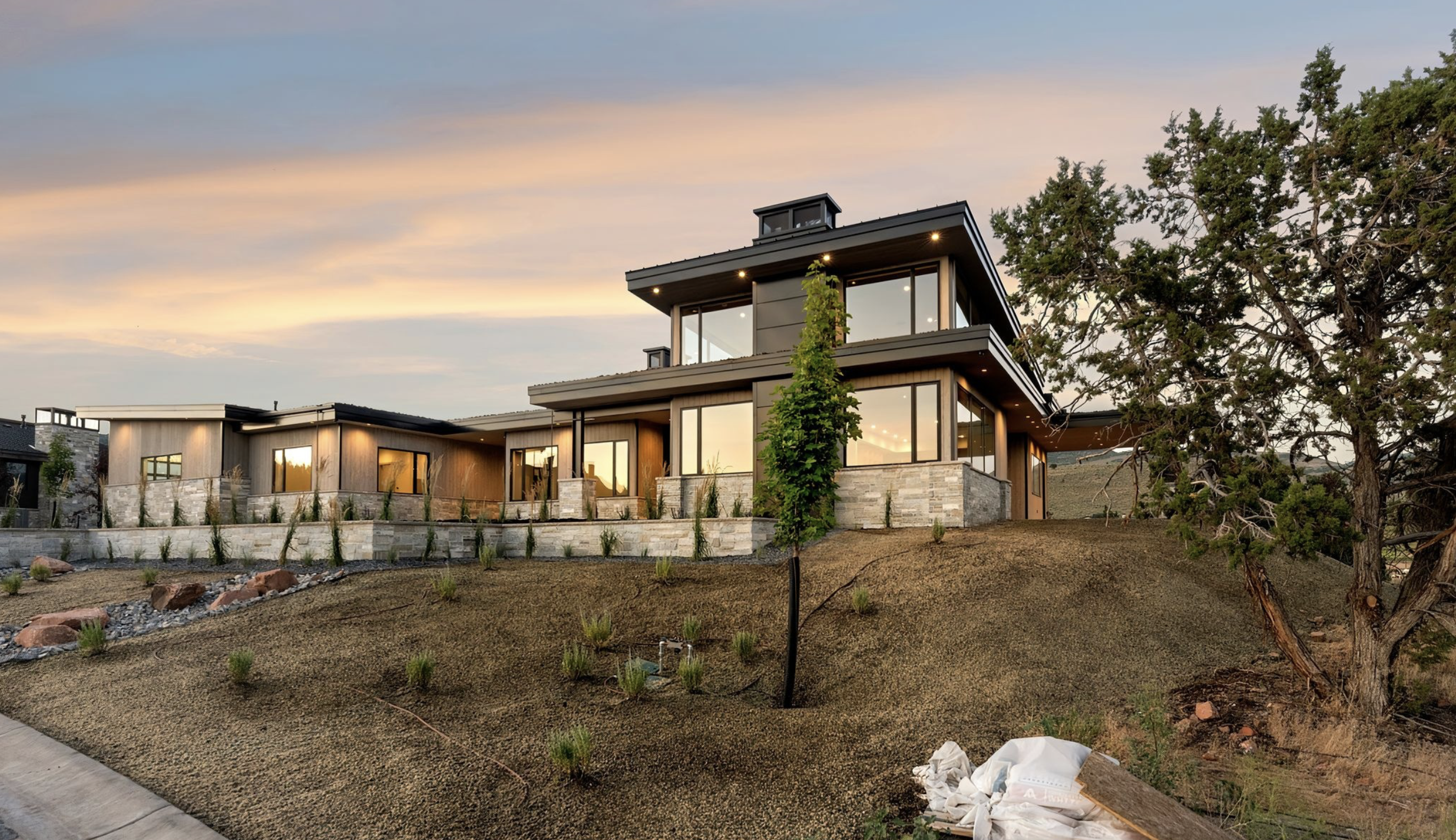 Lot 147 Red Ledges 3.png