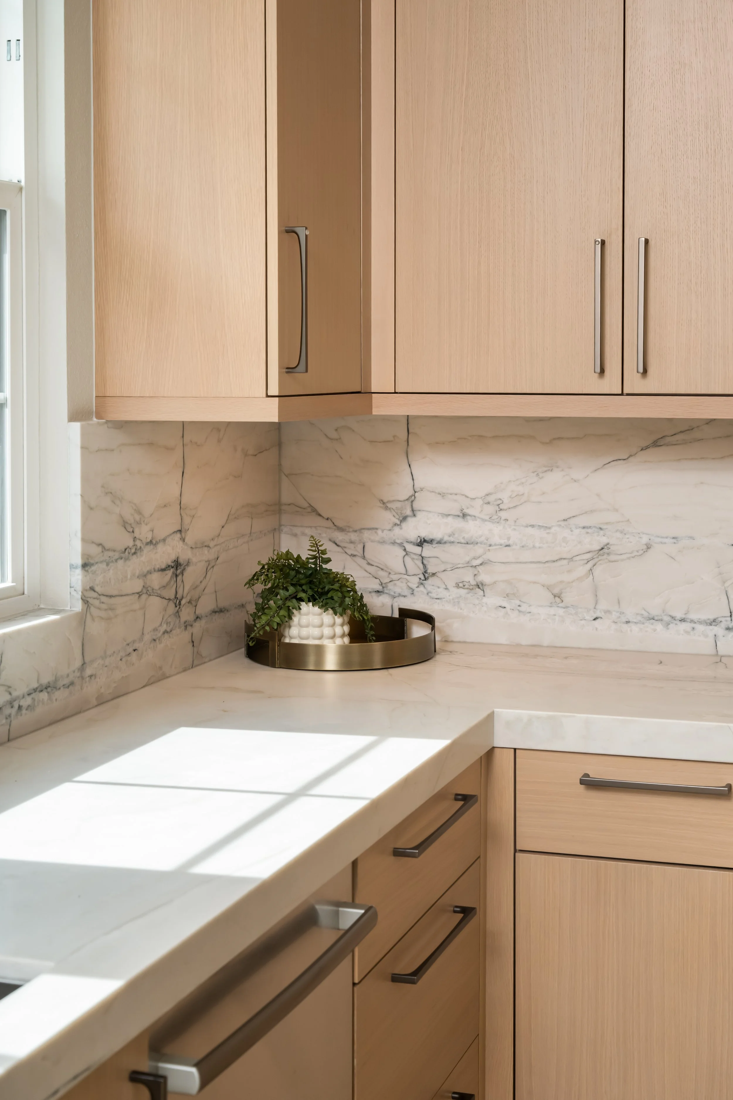 Almaden-Valley-Sophisticate-Quartzite-Kitchen.JPG
