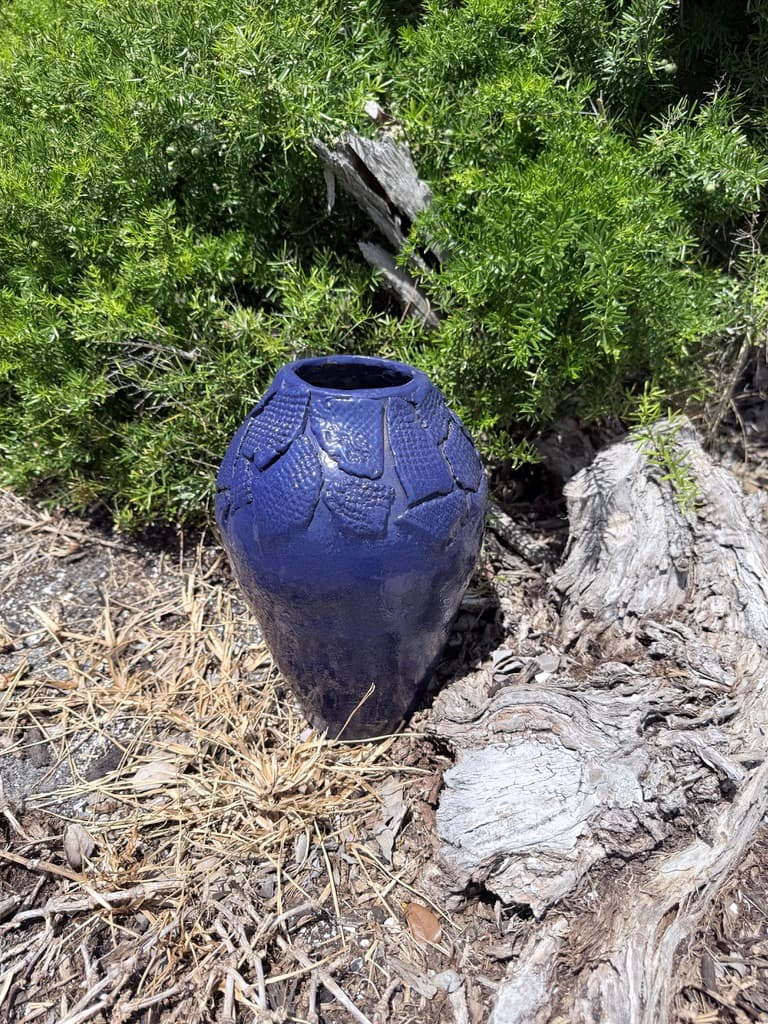 Rustic blue pot by Onofrio Acone,.png