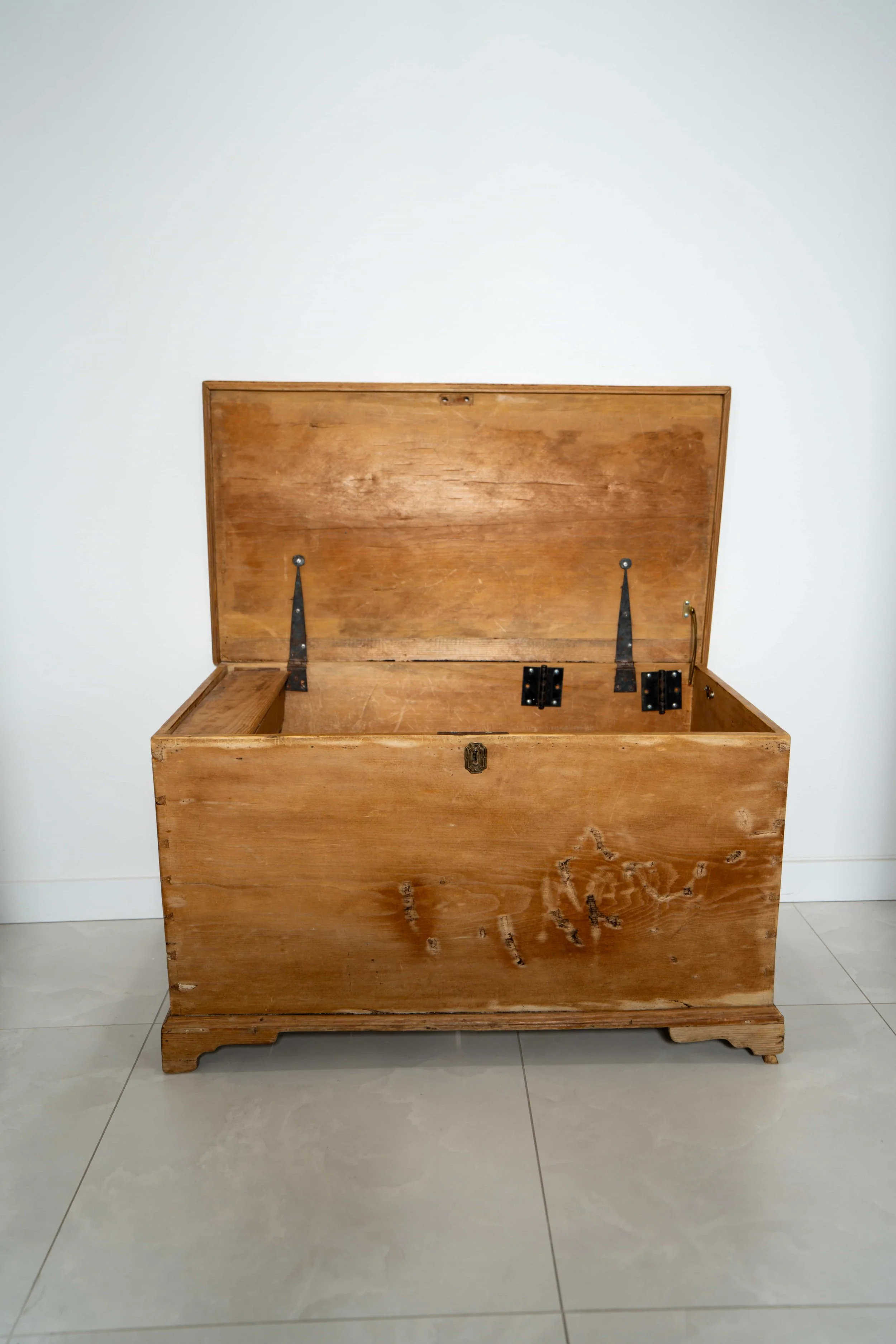 Pine Chest Open Lid.jpeg