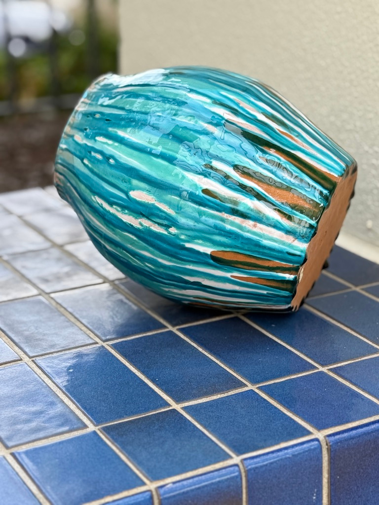 side view of ceramic by Onofrio Acone.png
