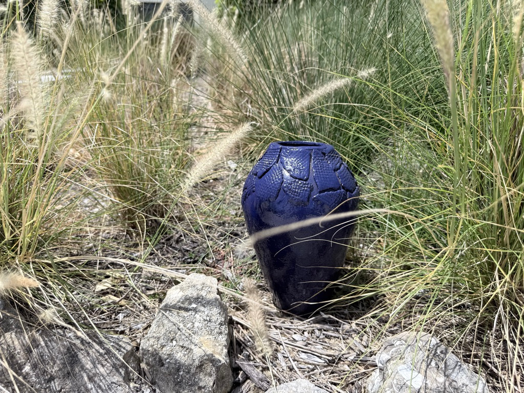 Colbalt blue vase by Onofrio Acone,.png