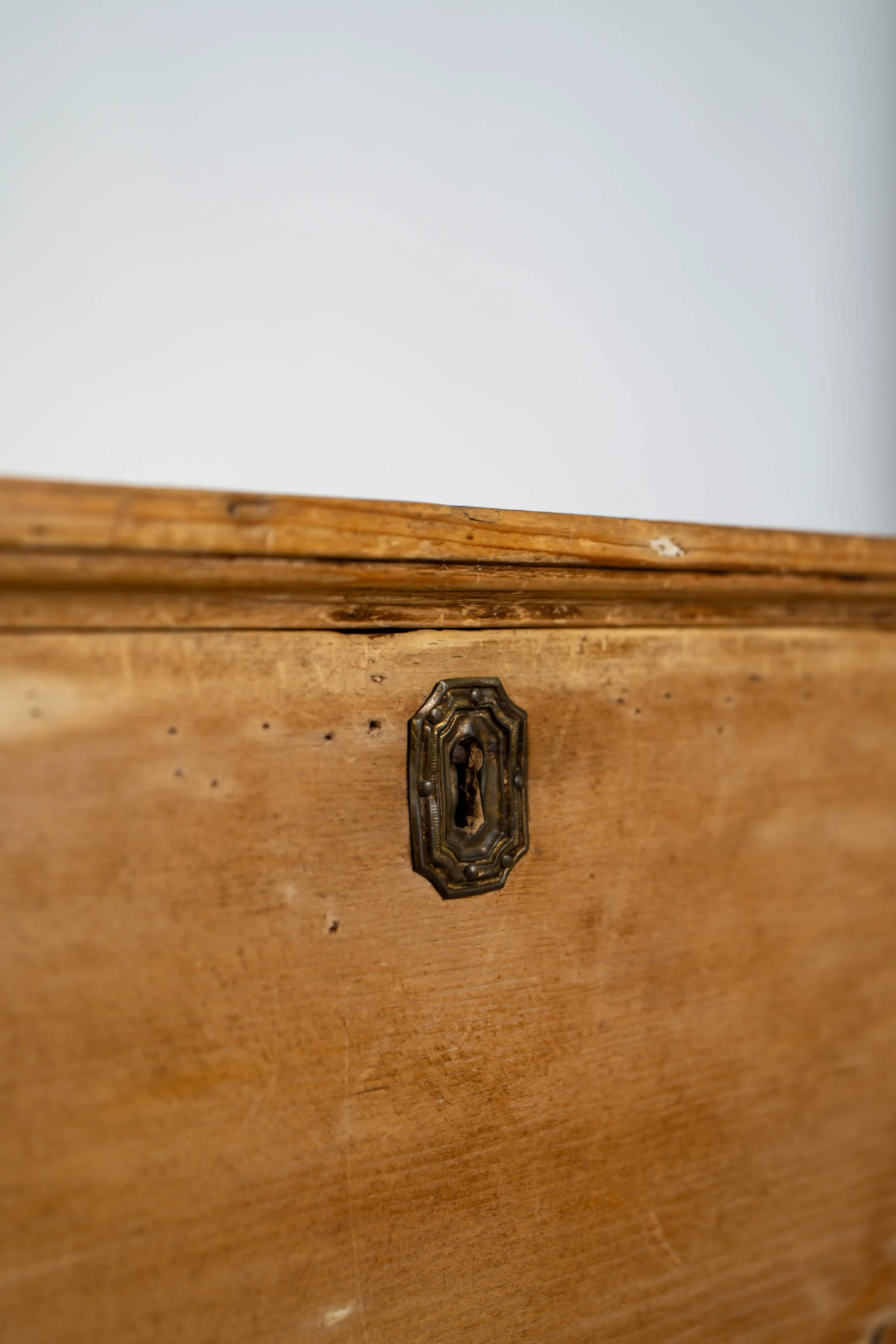 Pine Chest- Key Hole.jpeg
