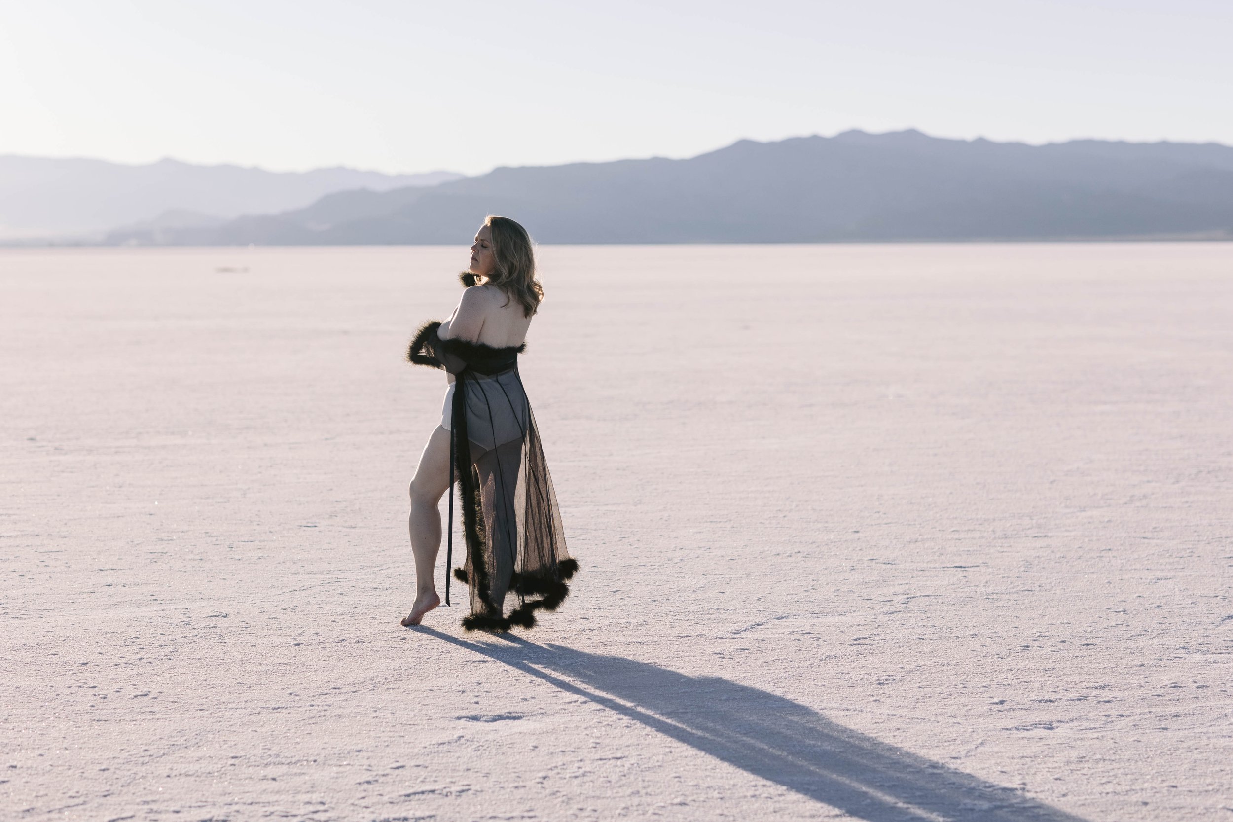 Utah-Boudoir-Photographer-Salt-Flats69333.jpg