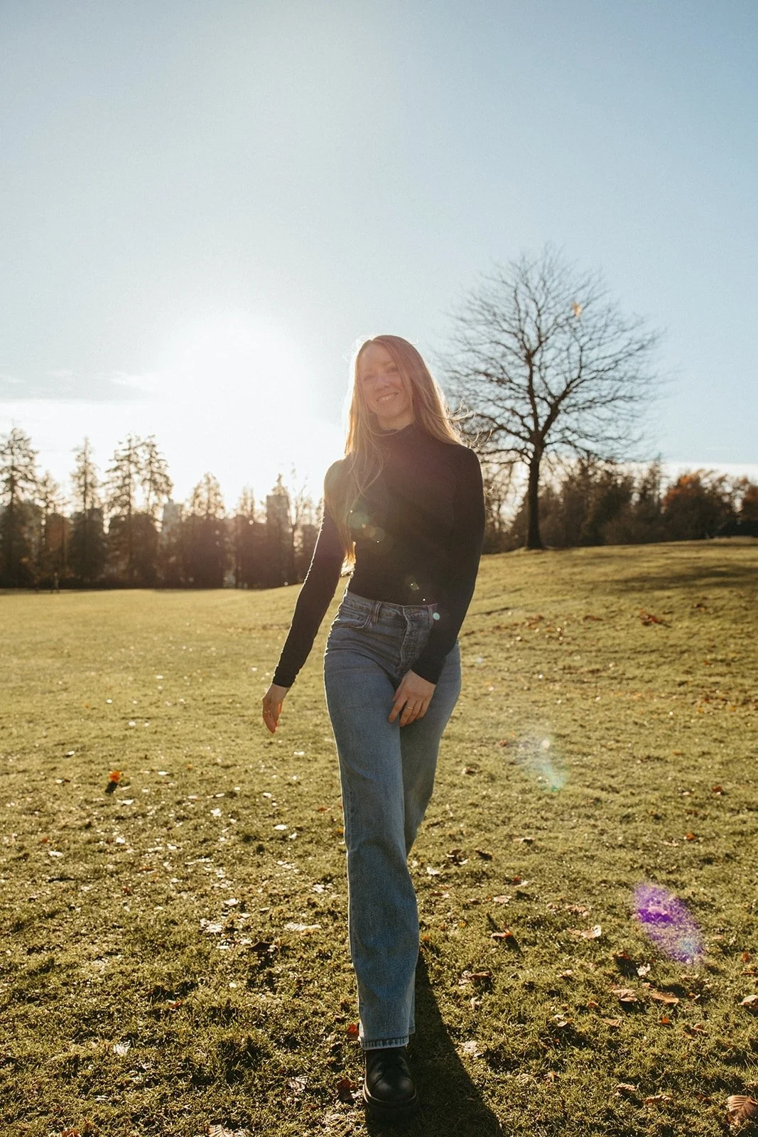 hold it alllll in your hands:
the present moment fullness of joy
the worry about a future full of unknowns
the big overflowing love
the little persistent fears.
truth: you can be safe and scared at the same time.
secret: the world can be literally on