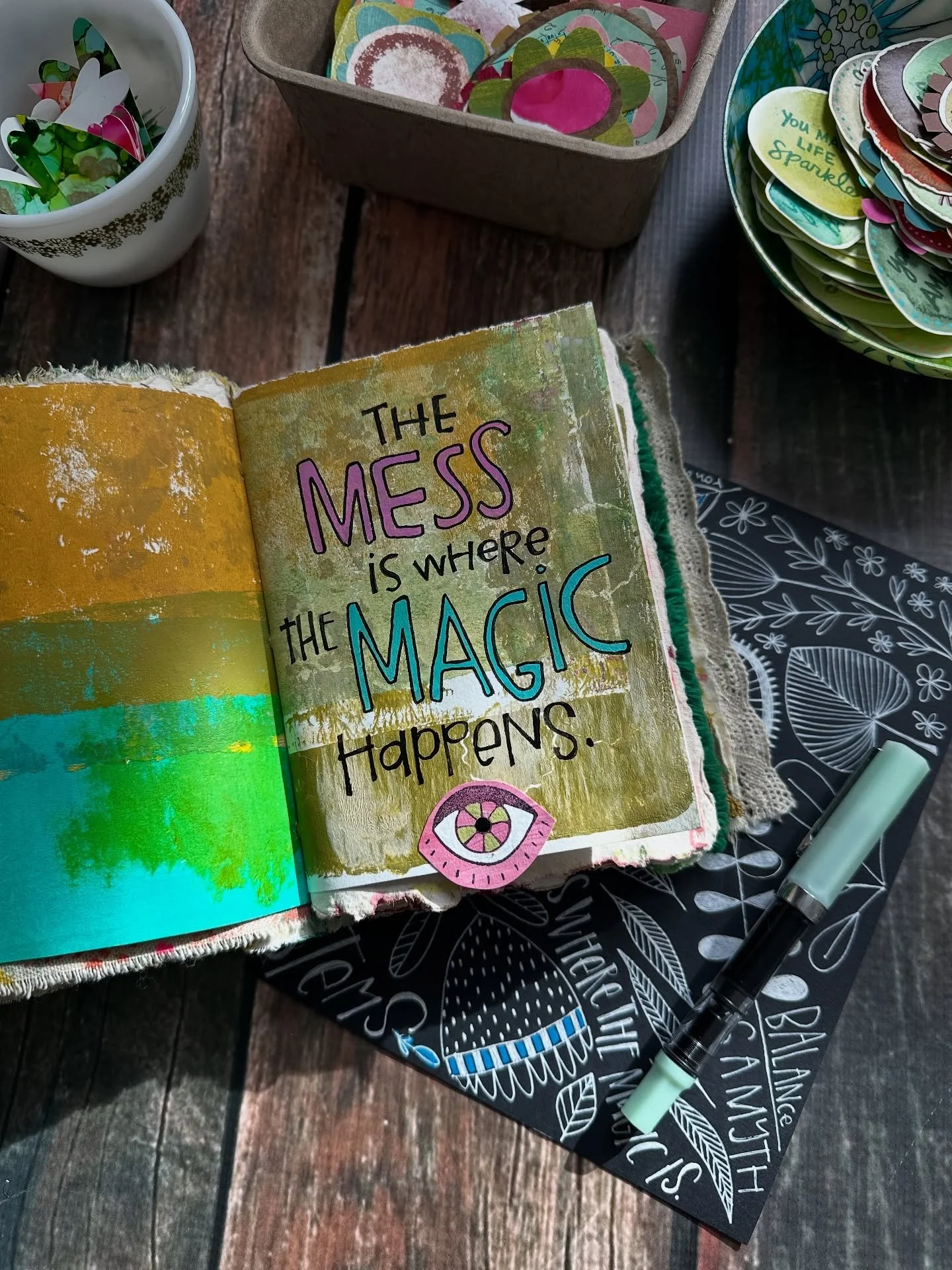 Seen, heard, doodled and journaled during the Fodder School 5 Monthly Reset. 👉🏼 purging and tidying day has already started! Thank you everyone along for this very promising ride down HARMONY lane!!!! #fodderschool5 #novemberfodderschool5