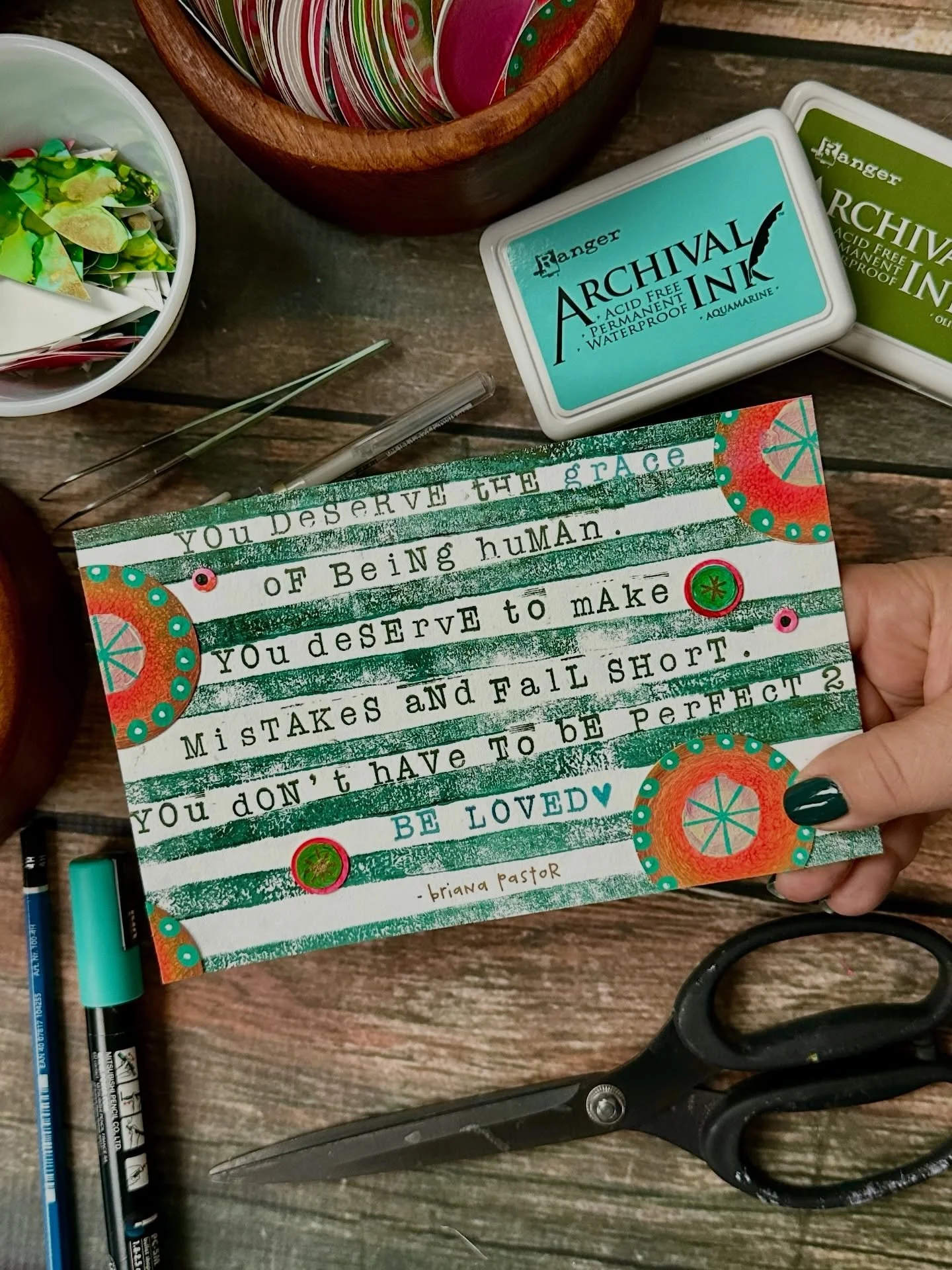 Aren&rsquo;t we all a little wabi-sabi?

Celebrate the beauty of our flaws ❤️❤️❤️

Design inspo from @carriesmithart 
@artfoamies leaf stamp from @mitkrearum + @fodder.school 

#perfectionism #selfacceptance