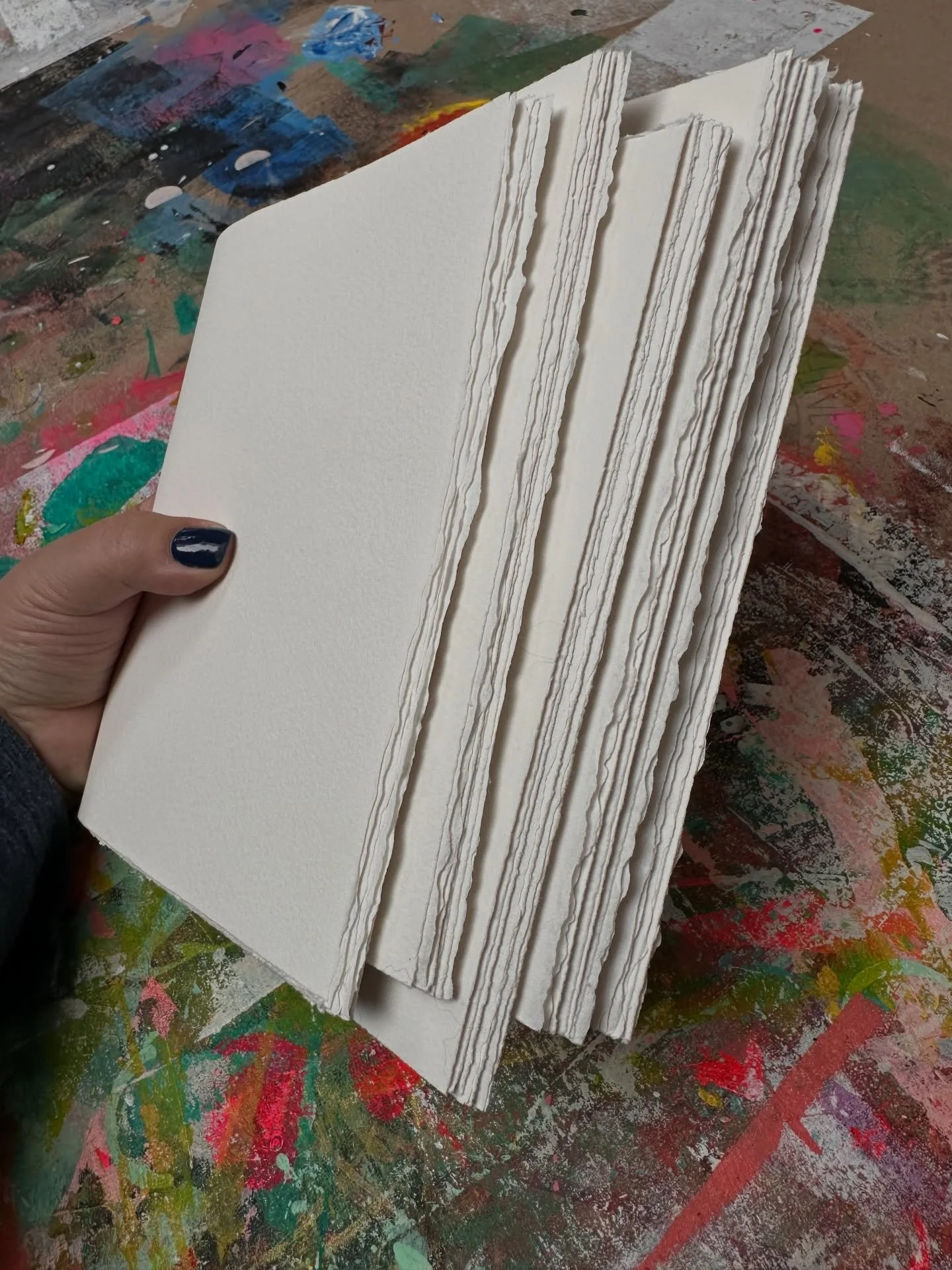 Day 17 #100daysfflow

Converting watercolor paper into folios and then signatures for my next Willa Journal ➡️ Watercolor for Relaxation book is always super relaxing. I love repetitive tasks!!!!

Trying a new paper out. Not sure if it&rsquo;s even g