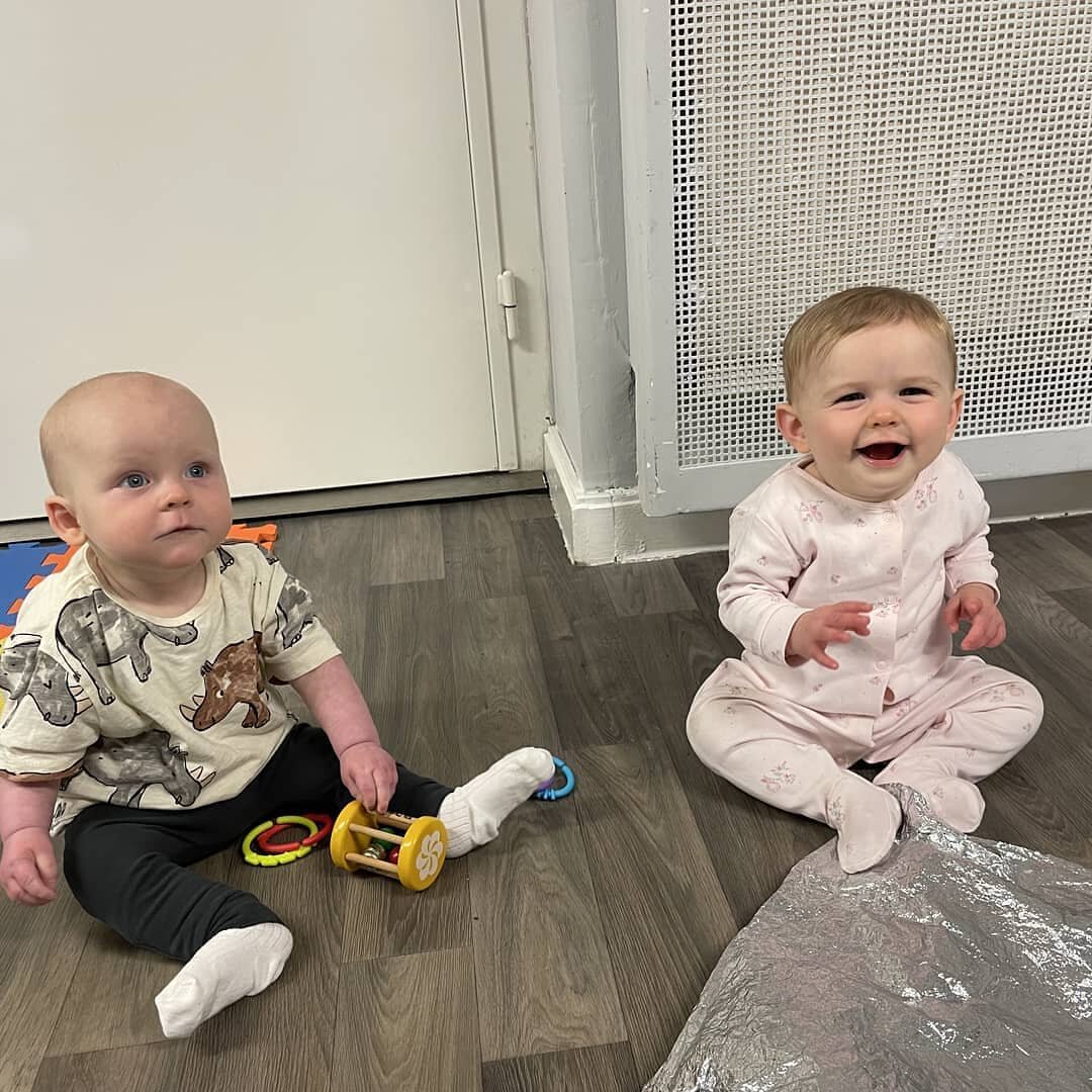 Two little cuties having fun at Parent &amp; Baby Discover ... mum will be smiling when she gets her cuppa &amp; yummy 🎂🍰🍪. Some places available tomorrow. x