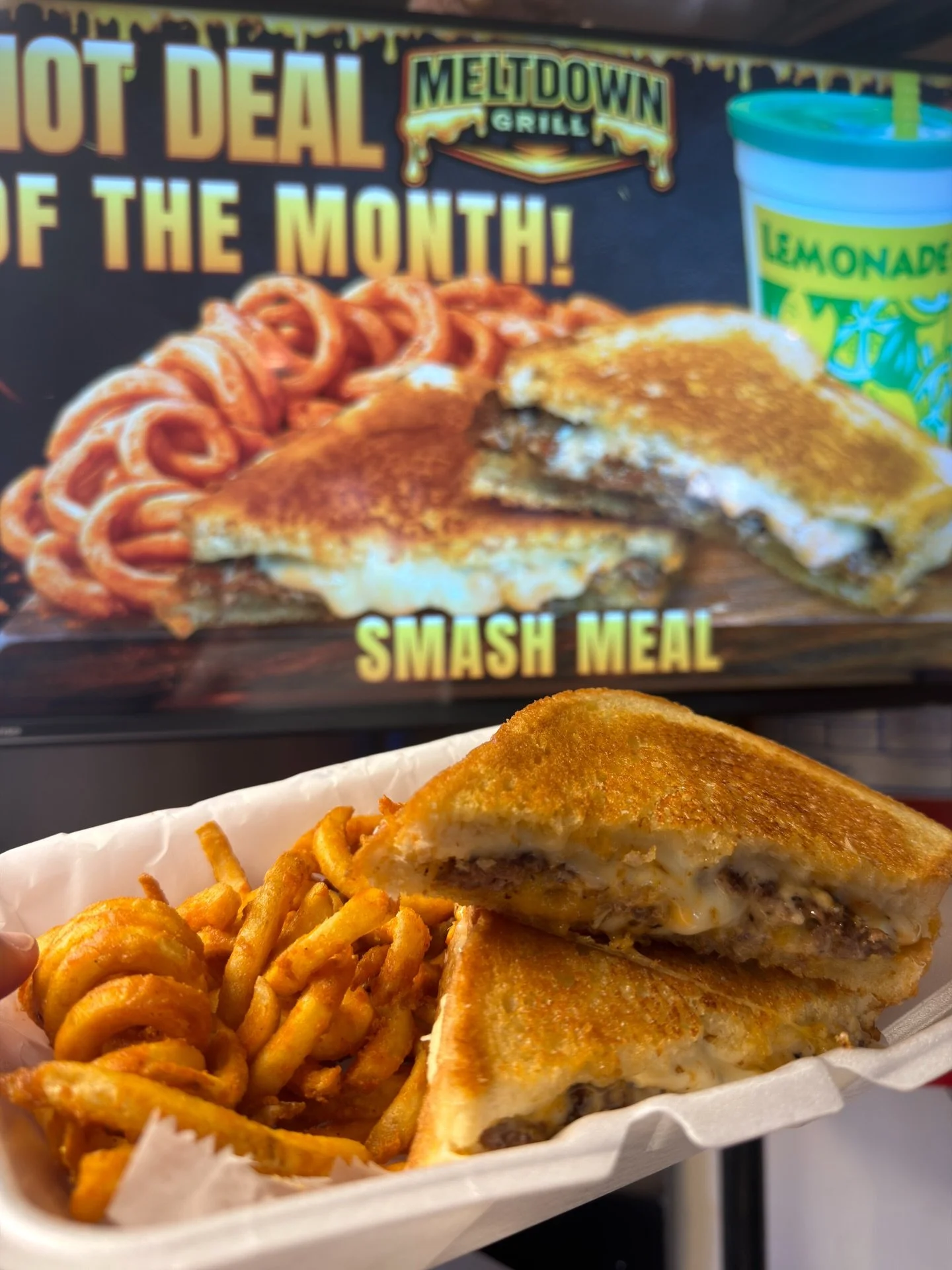 It&rsquo;s a good day for a SMASH melt - especially when it&rsquo;s combo&rsquo;d up at a special price for the month of February with Curly fries and a small hand squeezed lemonade!

All for just $18! We are here until 10:00 pm today, come and get i