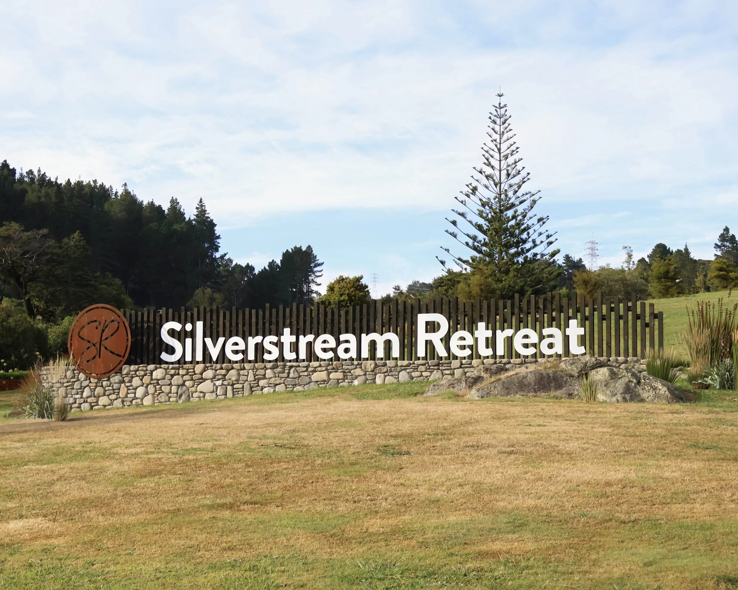 A stunning monument sign for Silverstream Retreat
