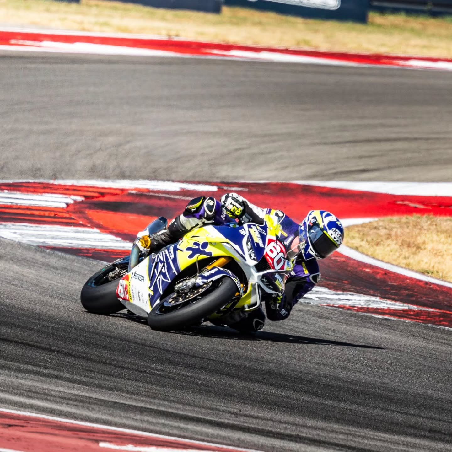 P4 SBK Cup, P14 SBK Overall in Race 1 yesterday! Solid result, but a few issues held us back. Working on resolving those today and improving for Race 2. Going to be another hot one! Please send my feet all the icy cold thoughts you can 😂🦶🔥

📸 @da
