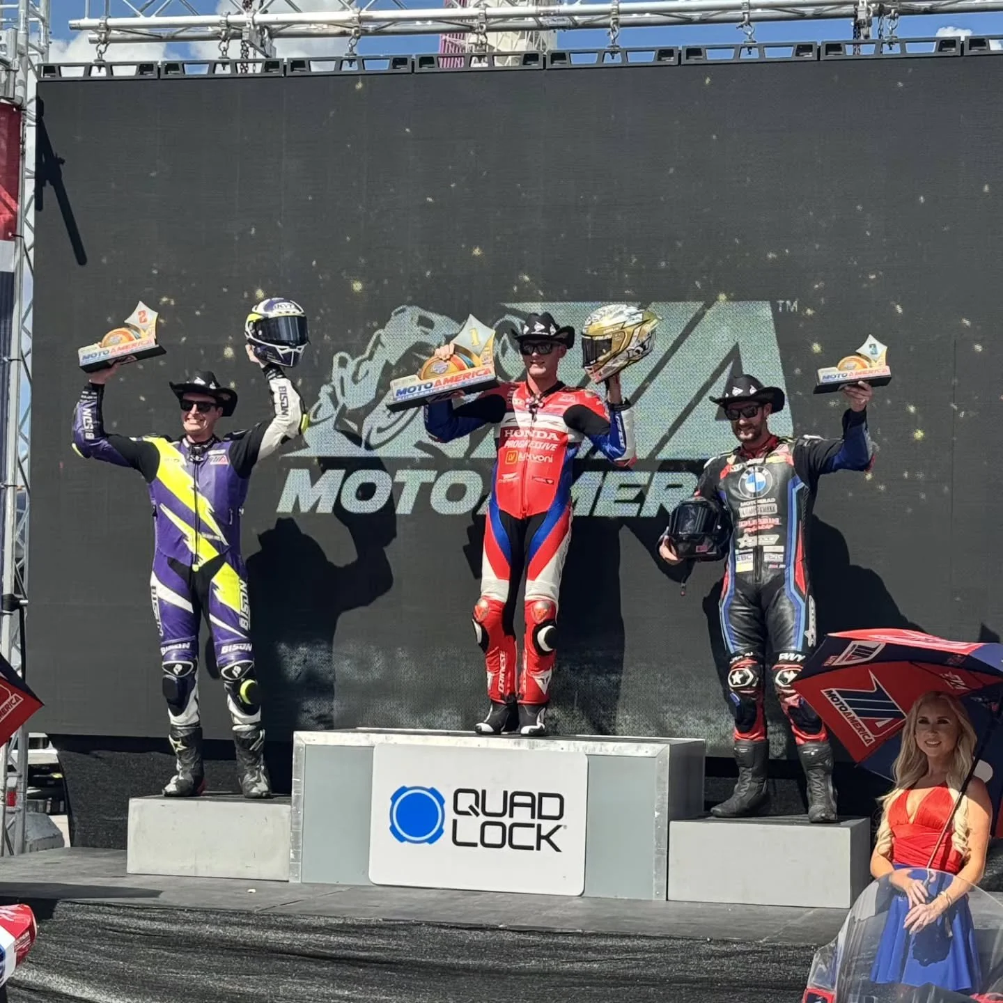 P2 in SBK Cup Race 2!! And another new PB laptime!! Ties our best finish and we're getting closer to that first win. Big thanks to my crew, @57riderdevelopment and all my sponsors. My @ridedunlop tires were working great in this extreme heat. 🔥 on t