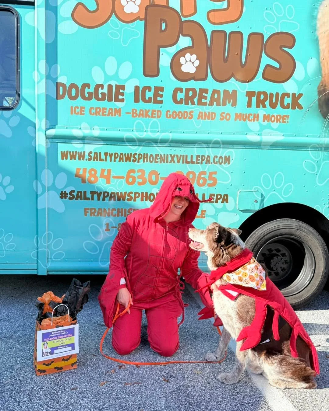 &ldquo;What do you call a famous lobster? A shellebrity! Get it?&rdquo; 🦞🤣

Today, Tycho and I attended a Trunk or Treat event, hosted by our friends at Barkhop Studio. We dressed as matching lobsters and even won the Frightfully Fun Duo Award, pre