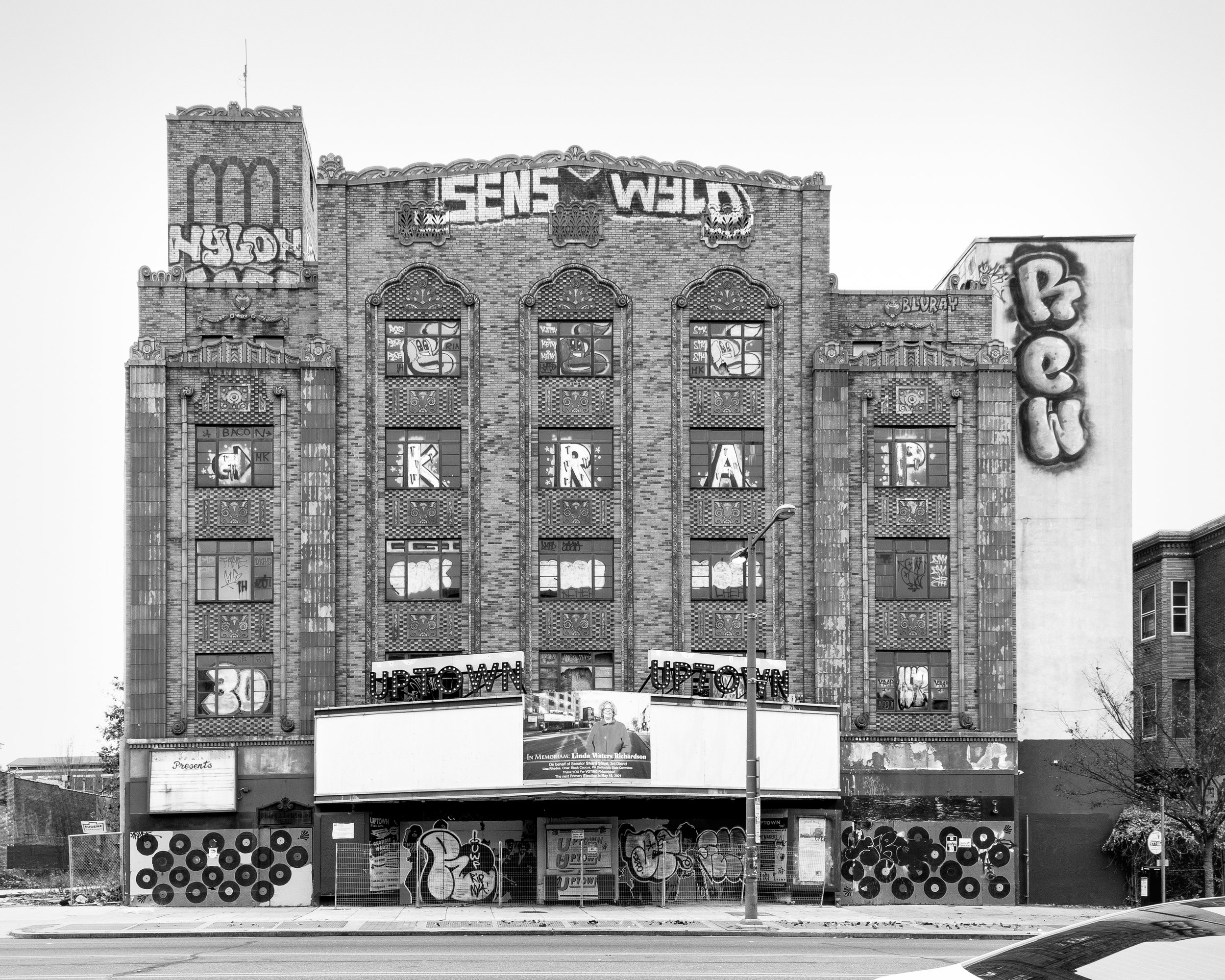 uptown theater (2024)
archival inkjet print
9” x 7.25”