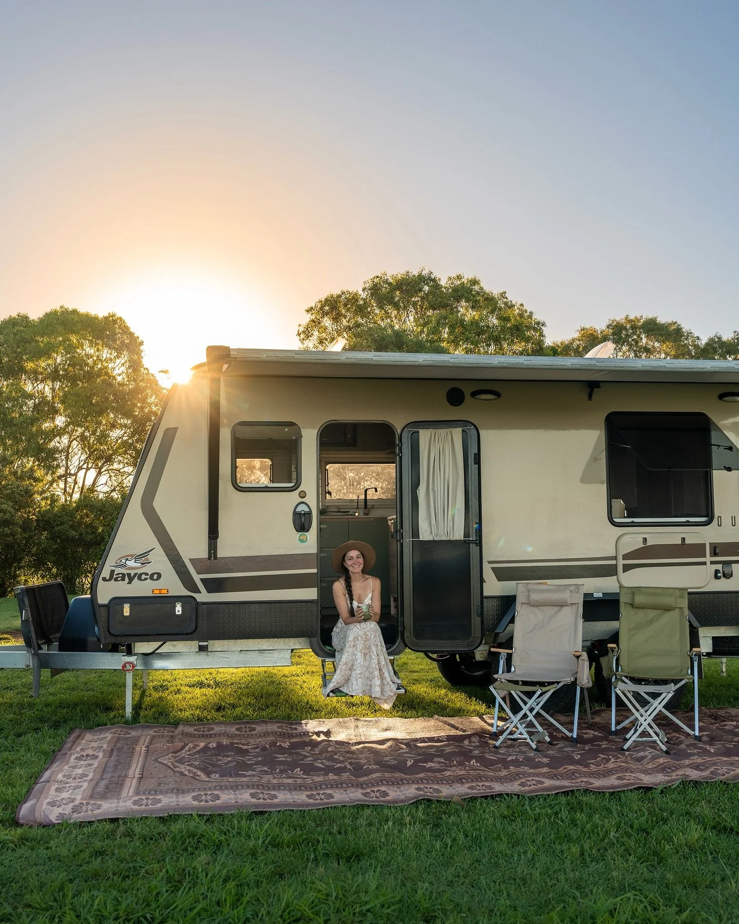 Nothing like a short stint in a house to remind us this is exactly how we want to live- back to van life where we belong! 💫

So excited to be on the road and back on the Tube this Sunday! Make sure you&rsquo;re subscribed so you don&rsquo;t miss it 