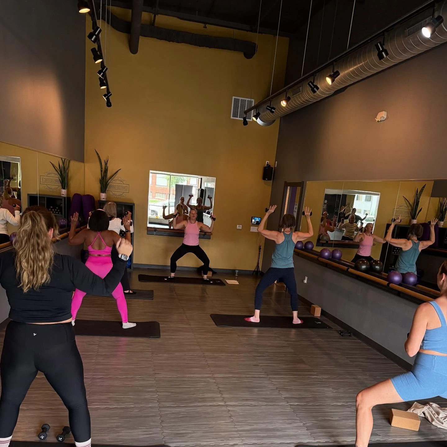 Laughing, connecting and getting stronger together! 💪 We need community maybe more than ever these days. Let&rsquo;s do this, barre fam, we got you! 💕