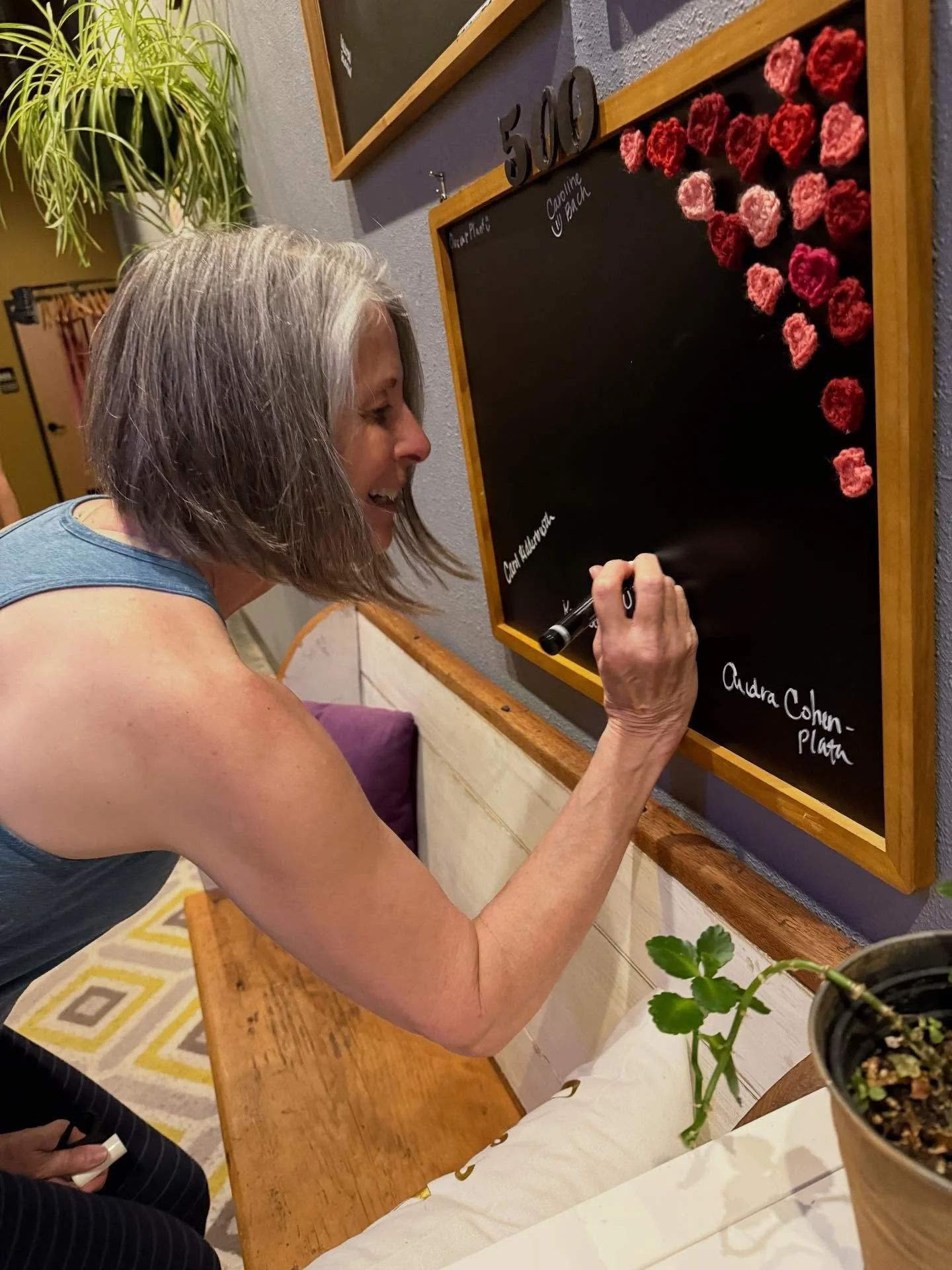 ⭐️ 500 classes strong! 💪 Or roughly 2000 minutes of planking, but who&rsquo;s counting 😉

Today we celebrate @jbhixon and this amazing accomplishment!! 
.
Jennifer, we see you showing up for yourself with strength, dedication and, of course, always