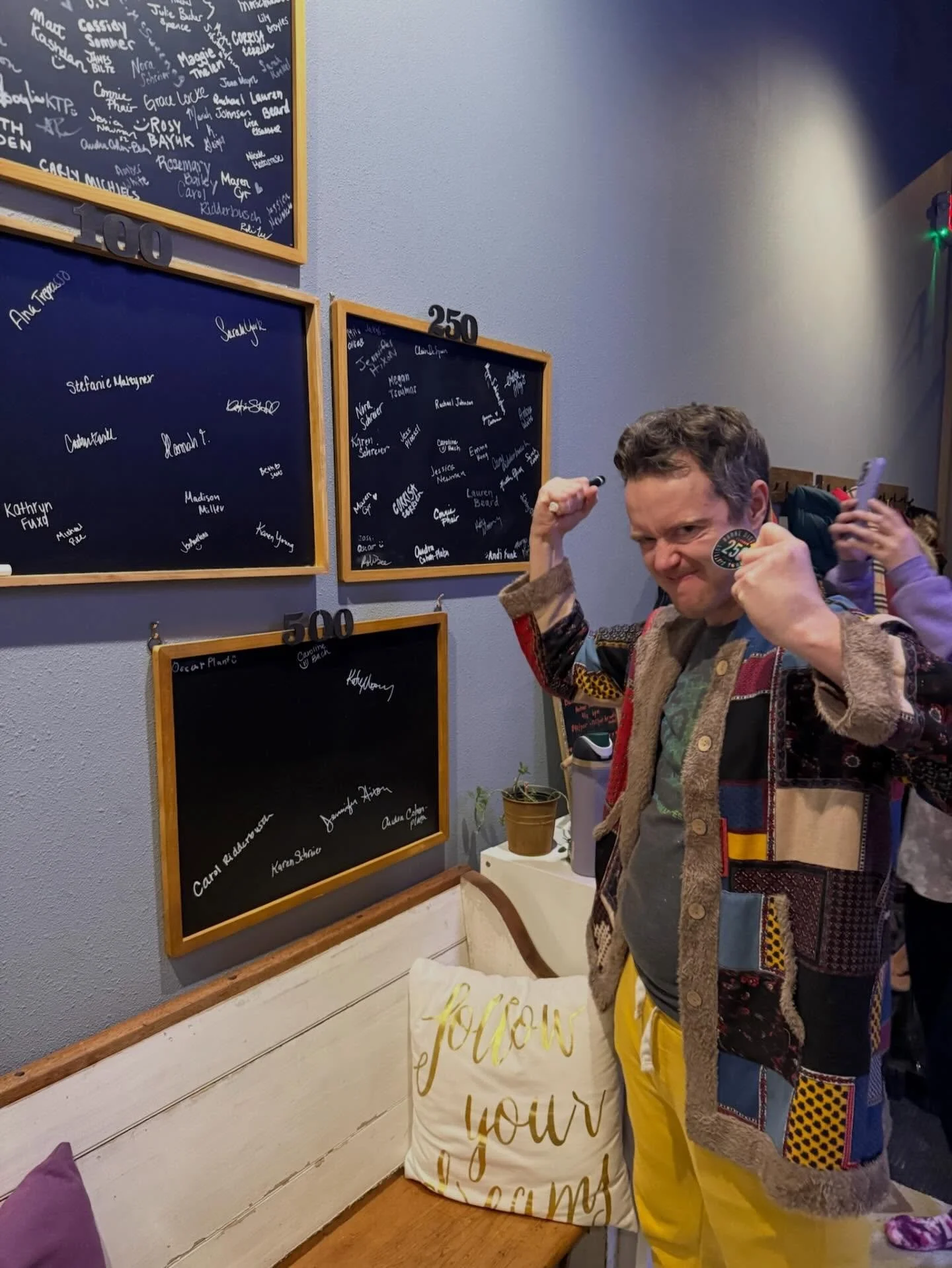 We have a big celebration in order for Robin hitting 250 classes!!! 💪💪💪We absolutely love having Robin in the studio and could not be more pumped to see this goal completed! Keep it up!! You&rsquo;ll be at 500 in no time! ❤️&zwj;🔥❤️&zwj;🔥❤️&zwj;