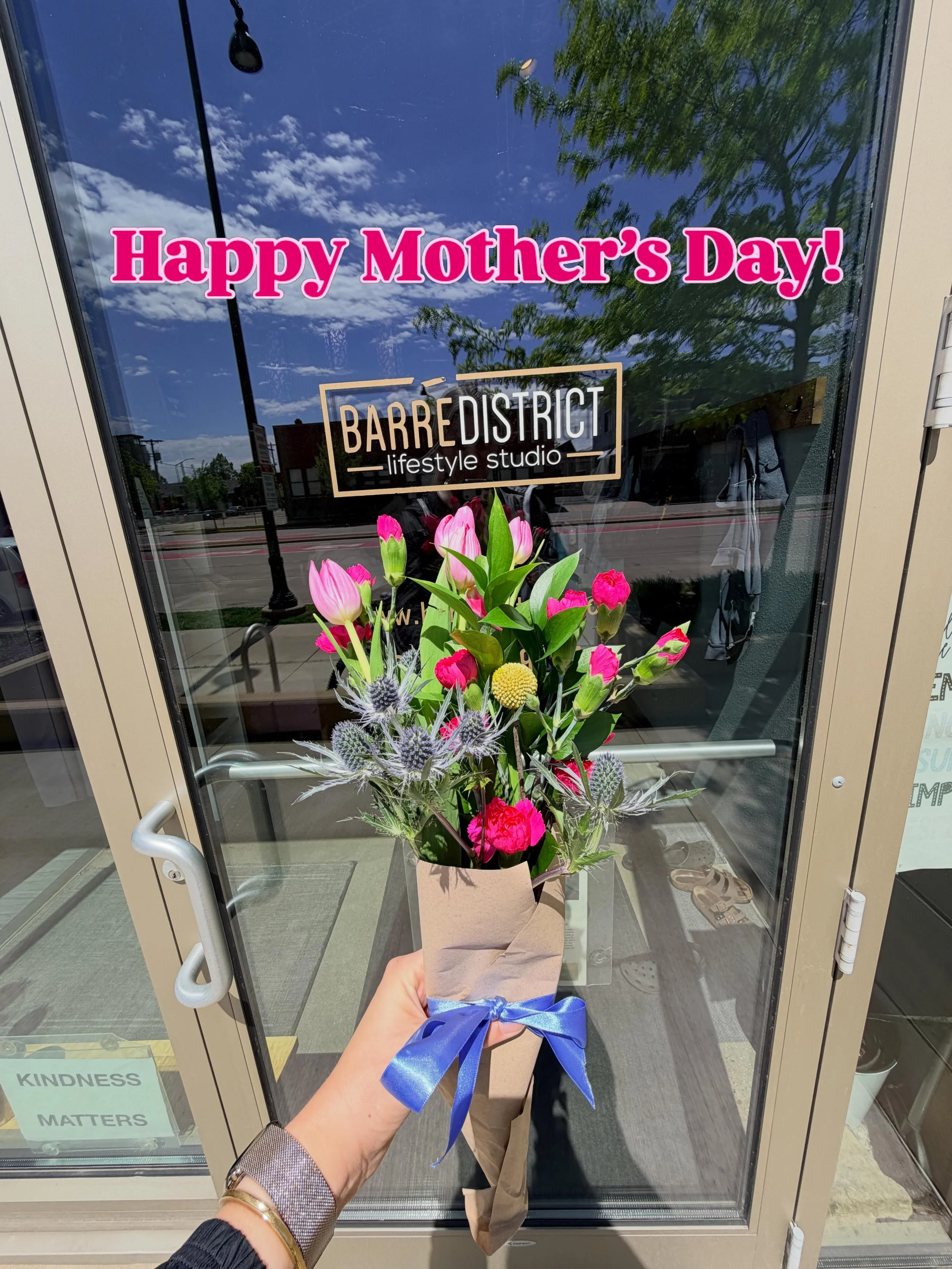 🌸🌼Happy Mother&rsquo;s Day to all the awesome moms out there! 🌼🌸