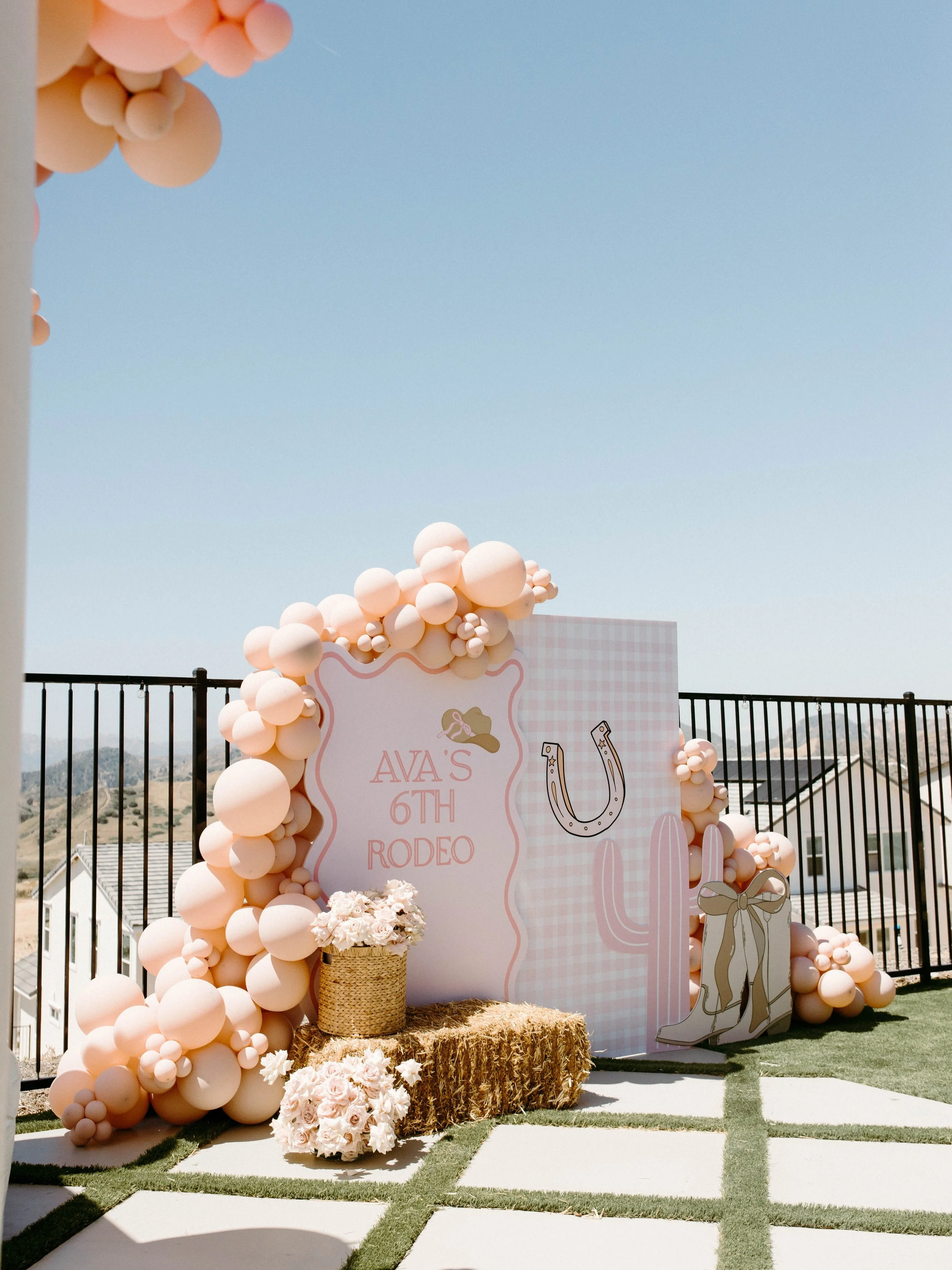 Ava&rsquo;s 6th Rodeo 🤠✨

Backdrop Design: @inthedetails.co 
Photography: @salgado.photo 
Bounce House: @bouncehousetrend 
Balloons + Florals + hat wall: @inthedetails.co 
Backdrop print/Props: @spectraindustriesllc 
Floral supplier: @socalflowersup