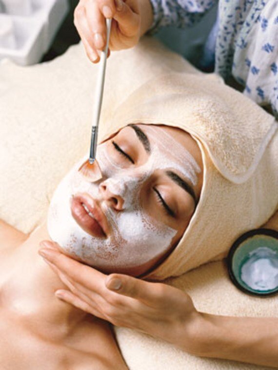 beauty-trends-blogs-daily-beauty-reporter-isabelle-bellis-facial.jpg