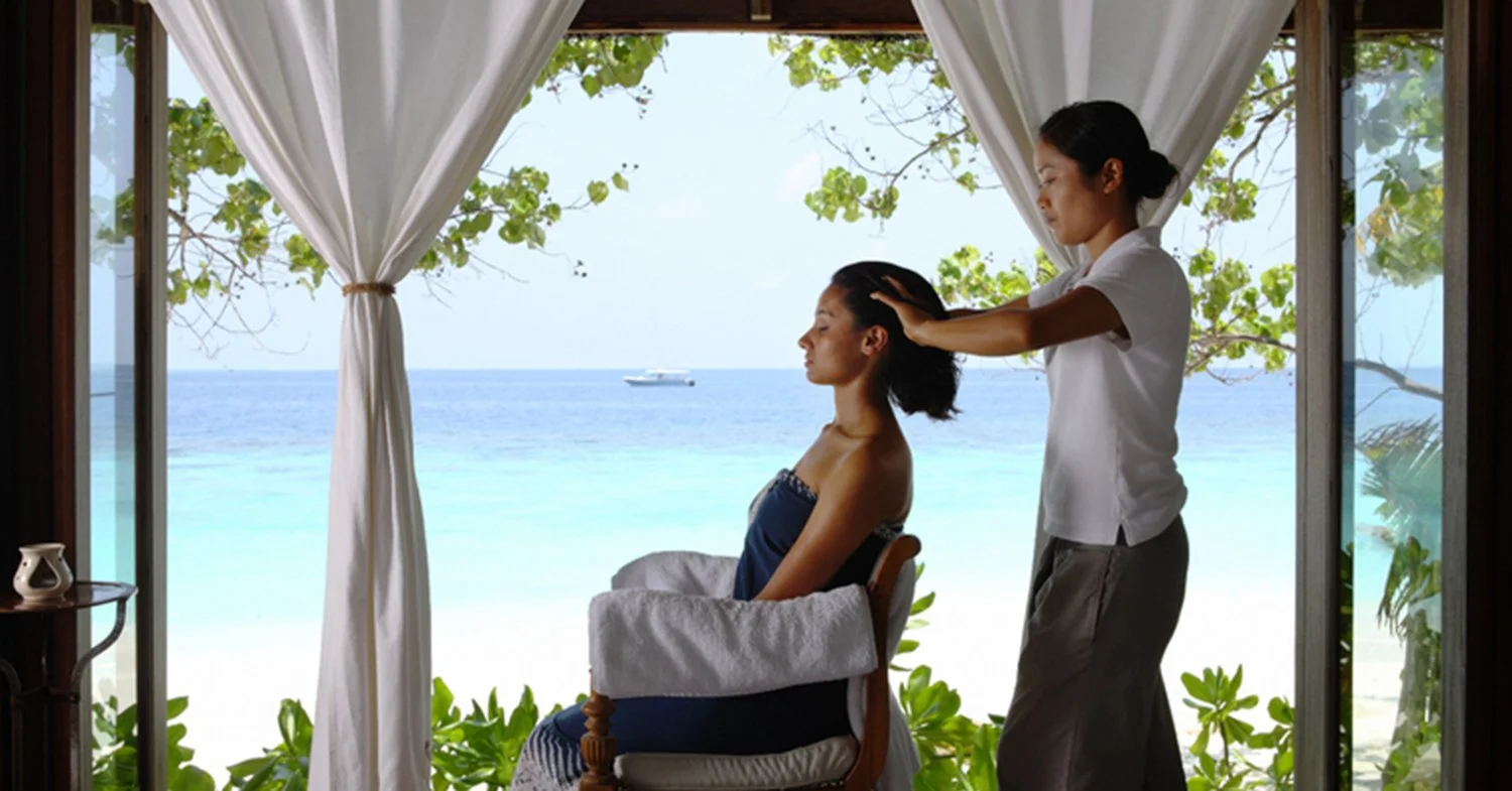 Cocoa-Island-Wellness-Indian-Head-Massage-.jpg